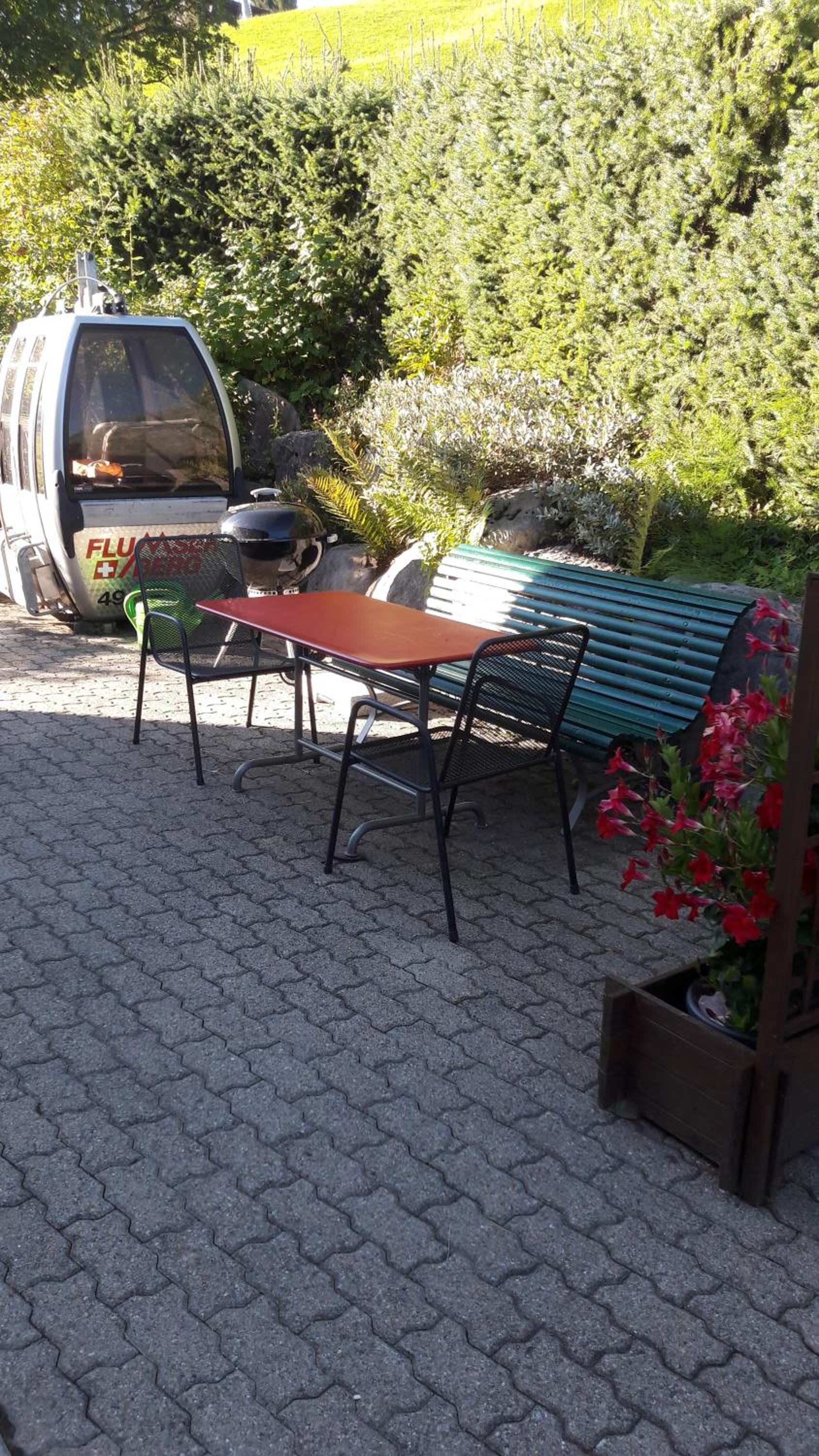 Photo 12