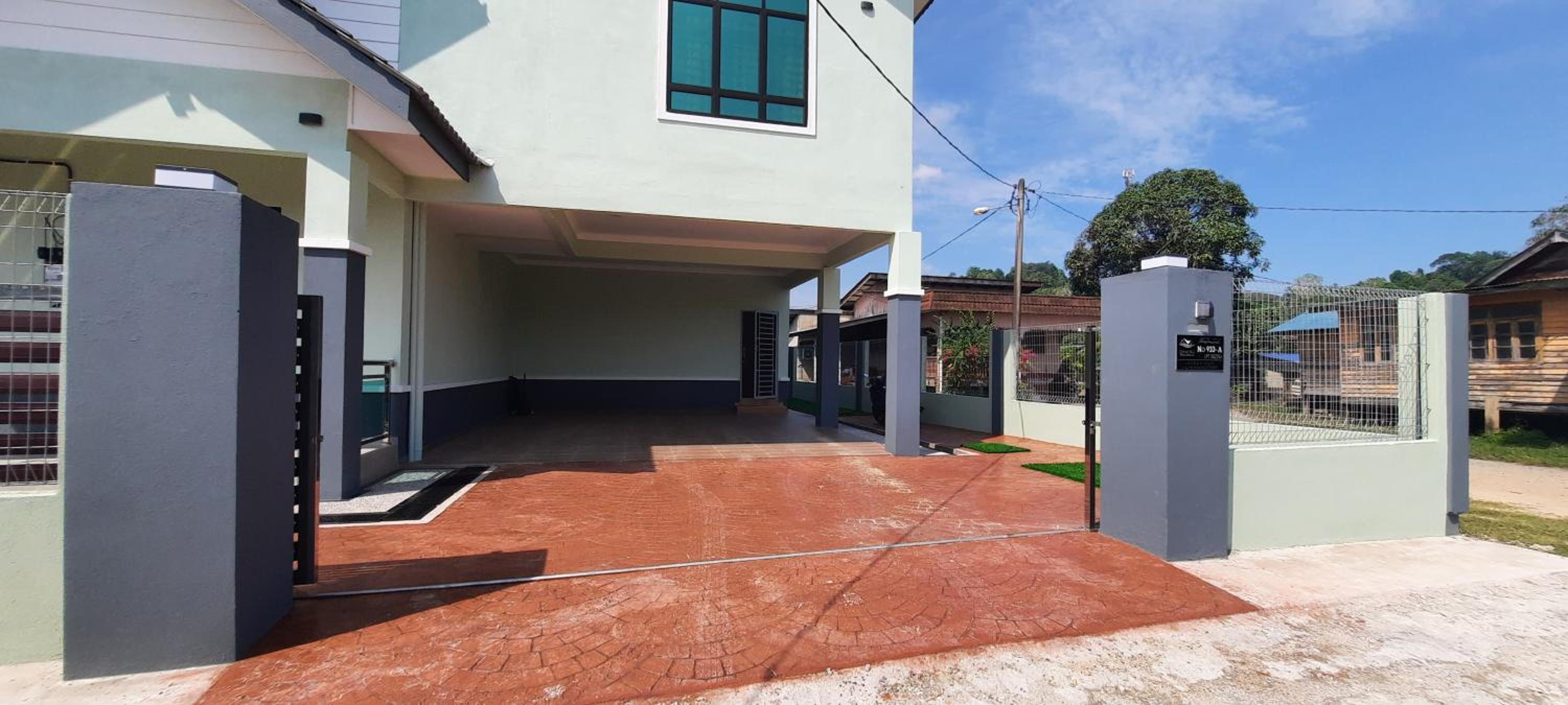 Chatak Hill Residence
