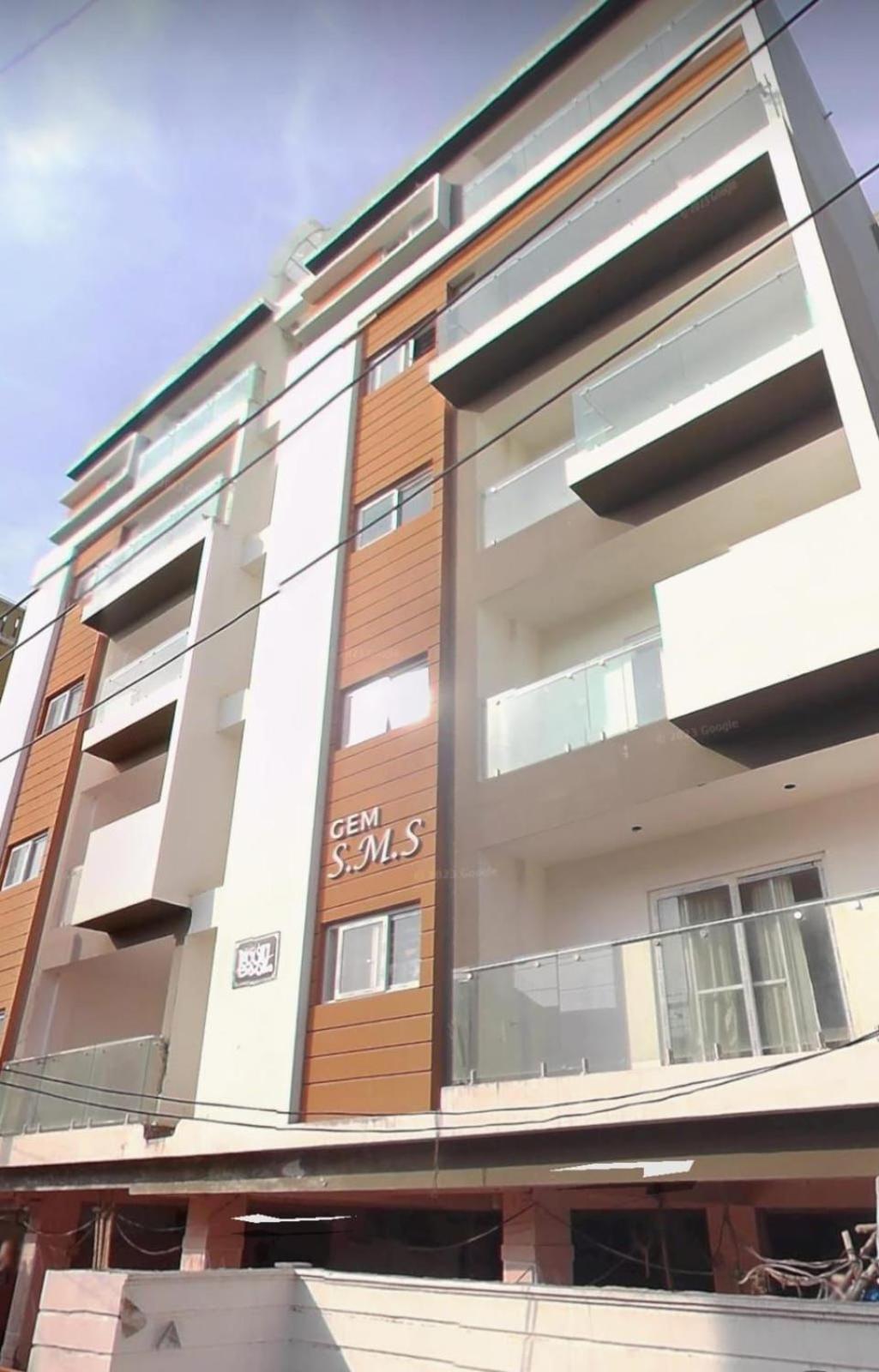 Banjara hills rd 12 , 2 bhk fully furnished Royal Suites Private Building view 3