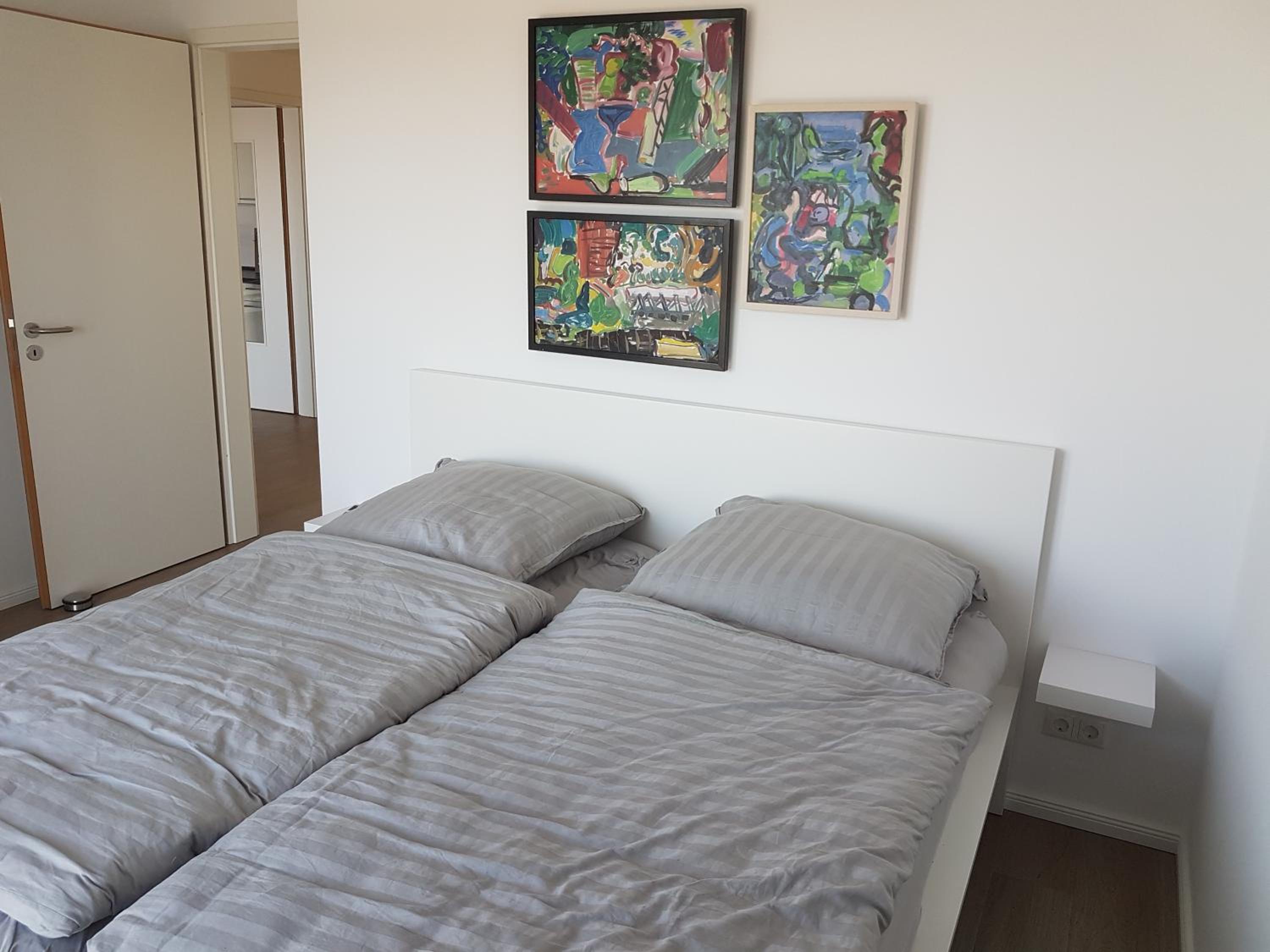 Neubau-Ferienwohnung mit Panorama-Seeblick