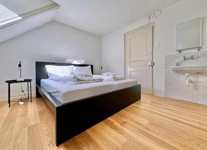 CityCentral 2 bedroom flat near main station