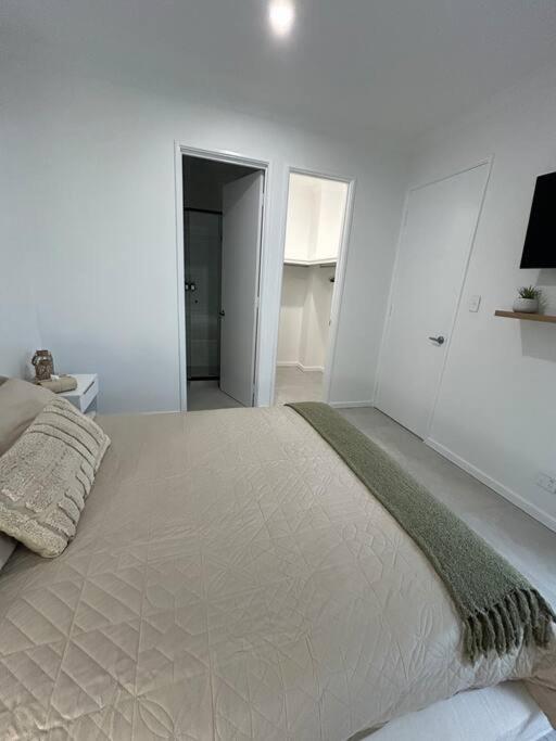 North Coogee Escape 2B2B