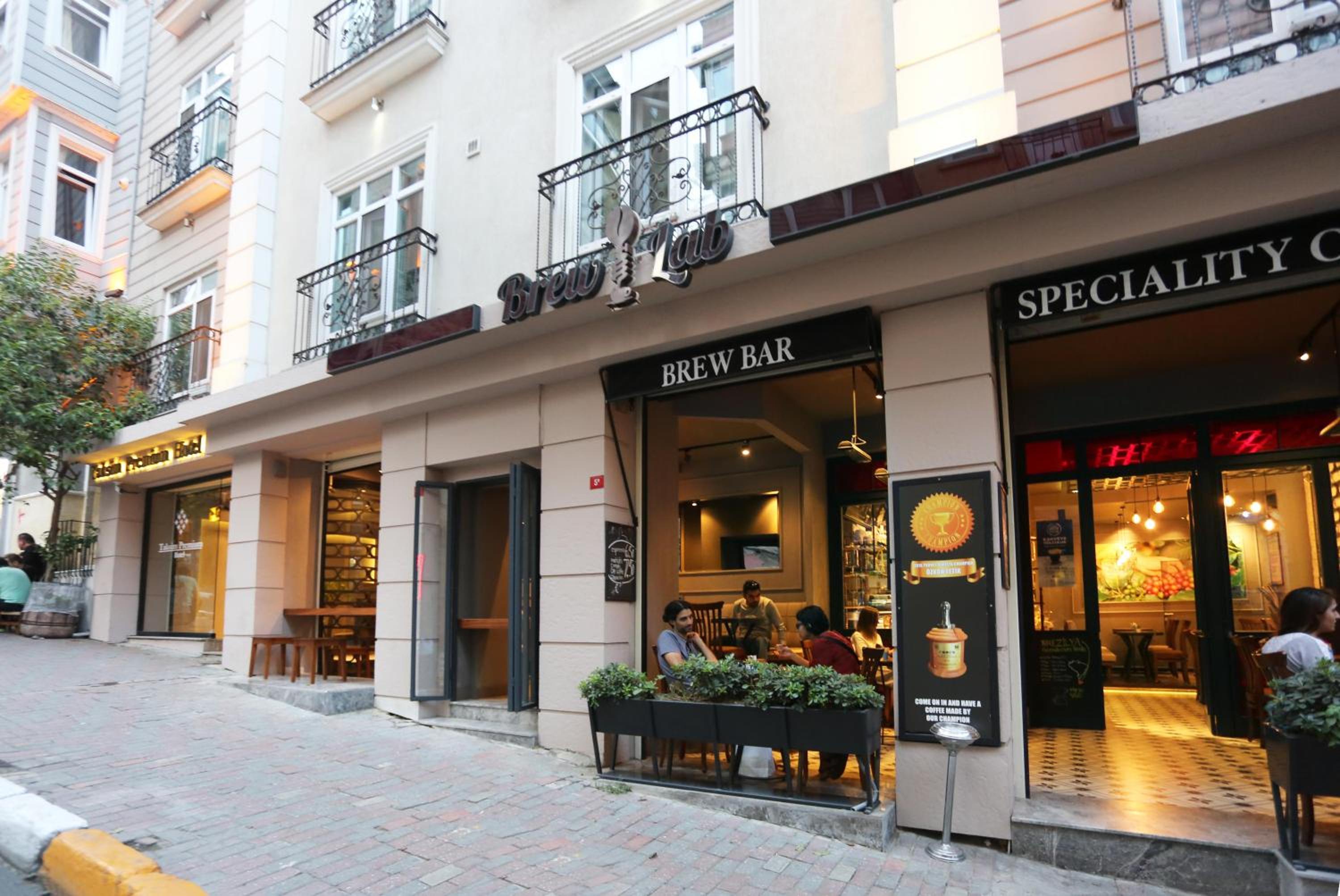 Taksim Premium Hotel - Image 35