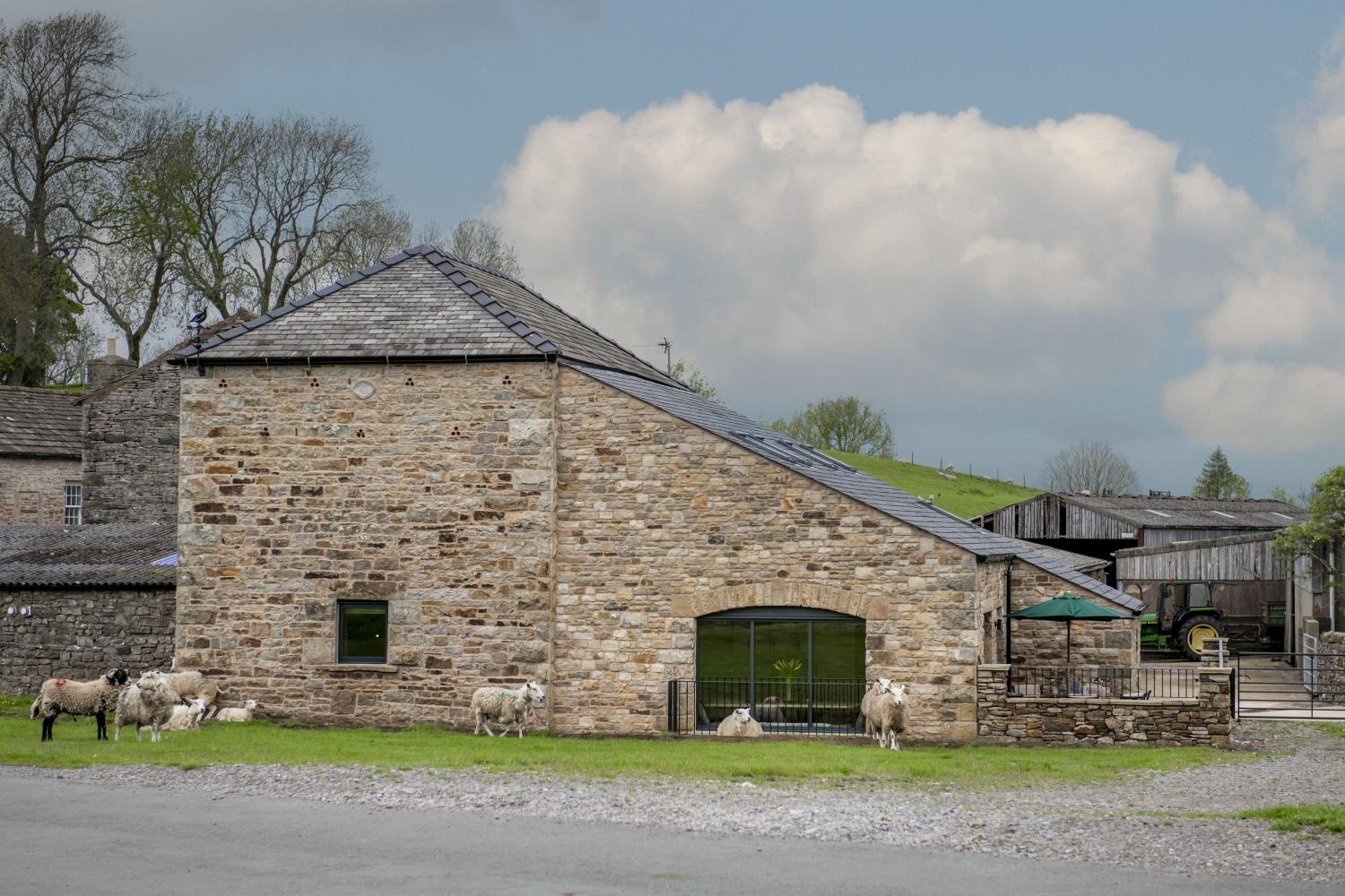 Canny Grouse Barn