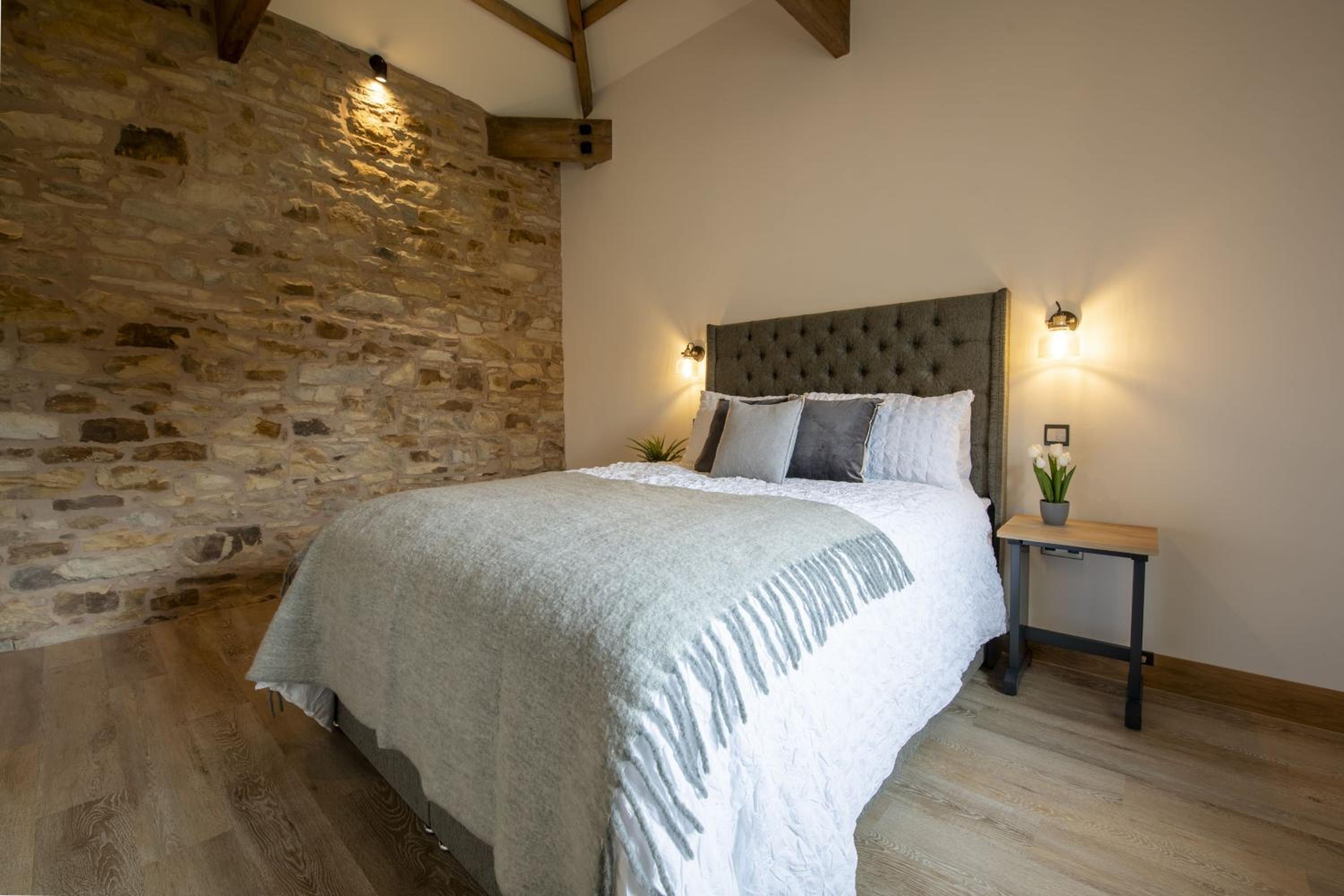 Canny Grouse Barn