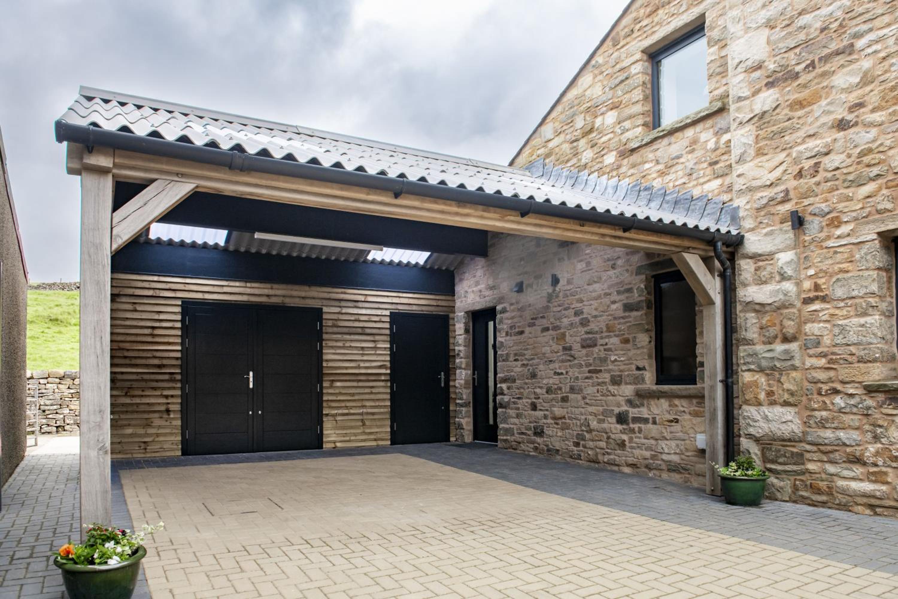 Canny Grouse Barn