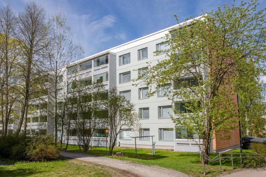 A large room in shared apartment