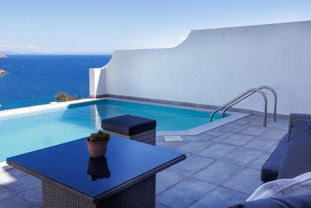 white Paradise - luxury Villa view 3
