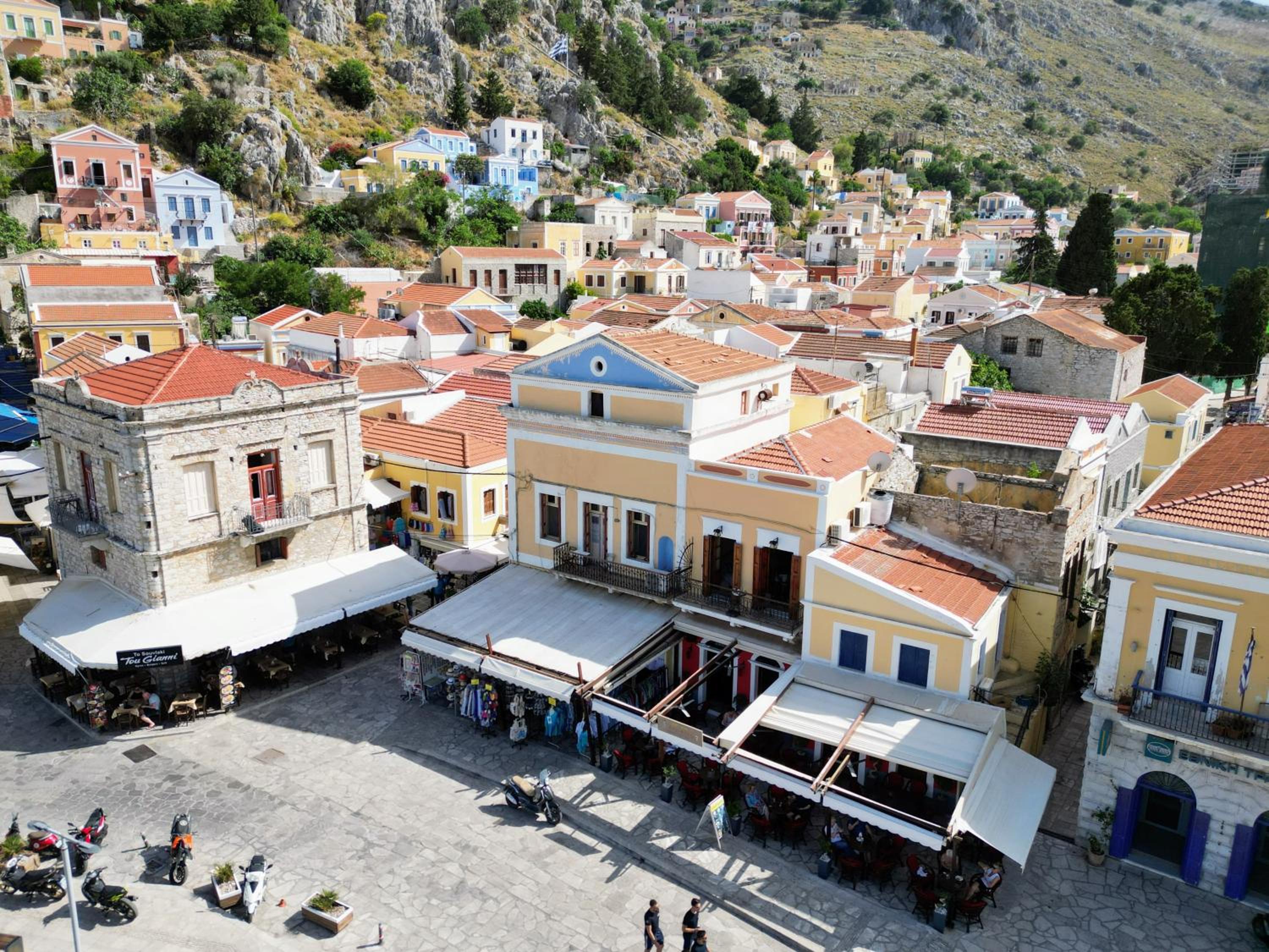 Amorosa House