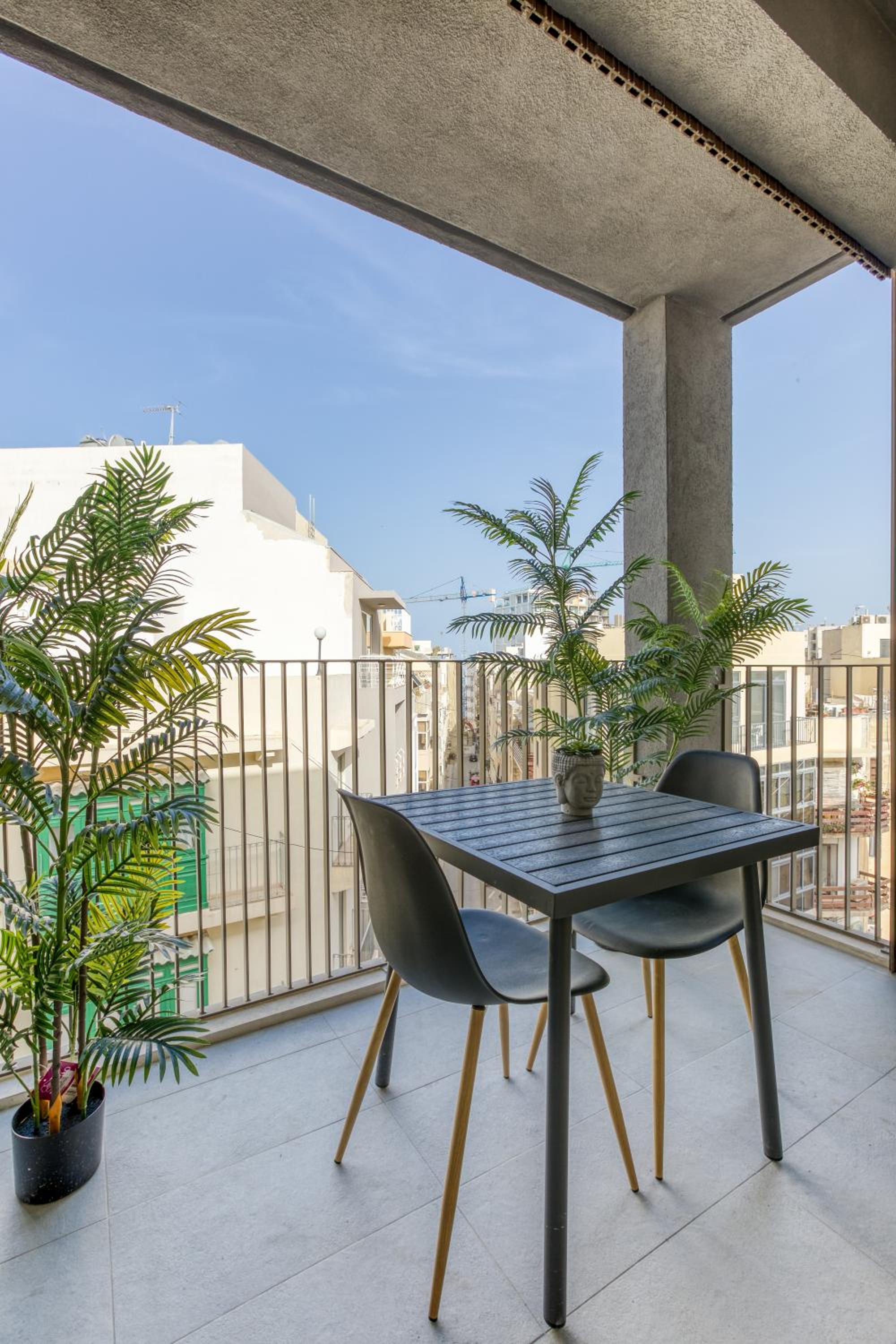 Luxury Sliema Stay with Sea Views-Apt14 view 5