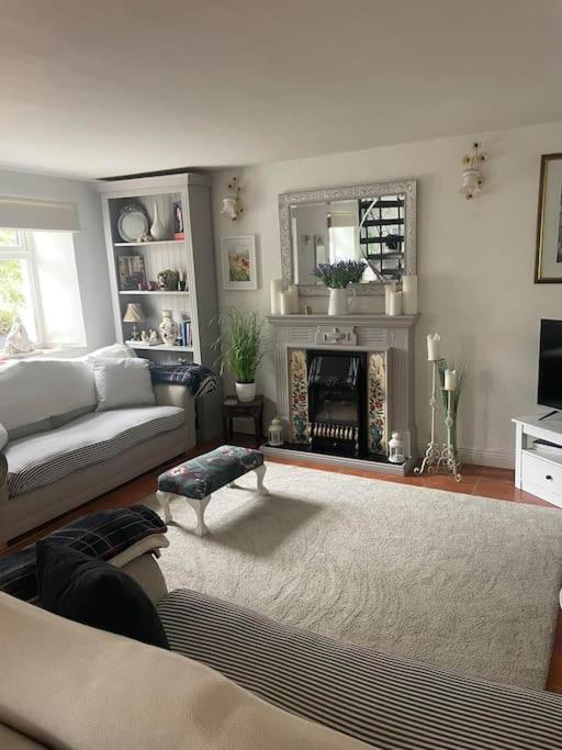Cozy seaside cottage