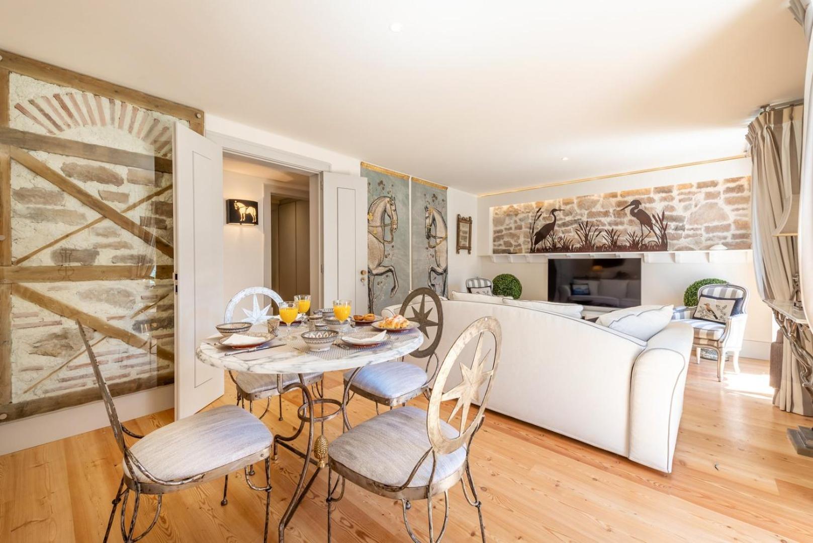 GuestReady - Áurea Art apartment view 5