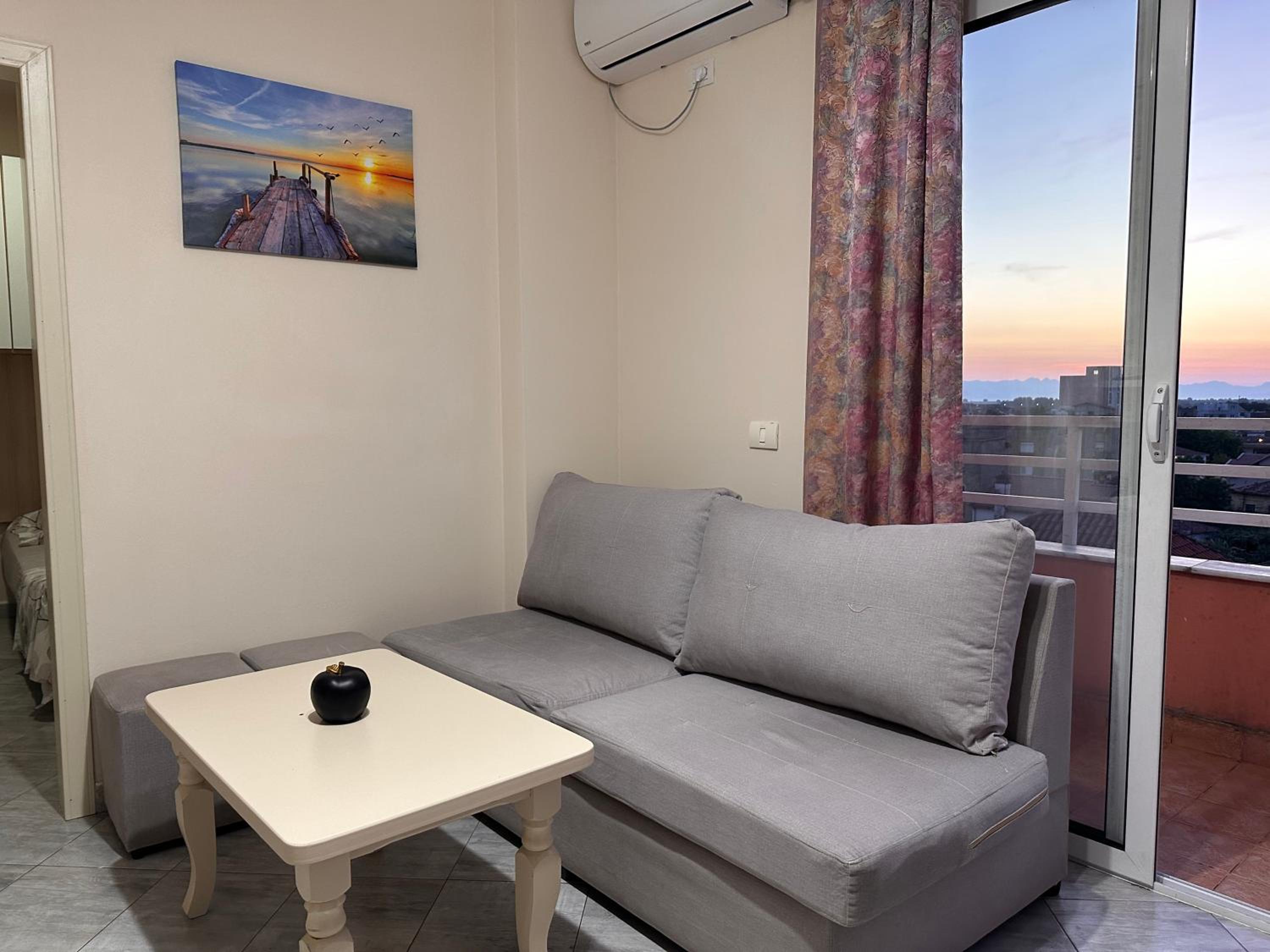 Enis appartment