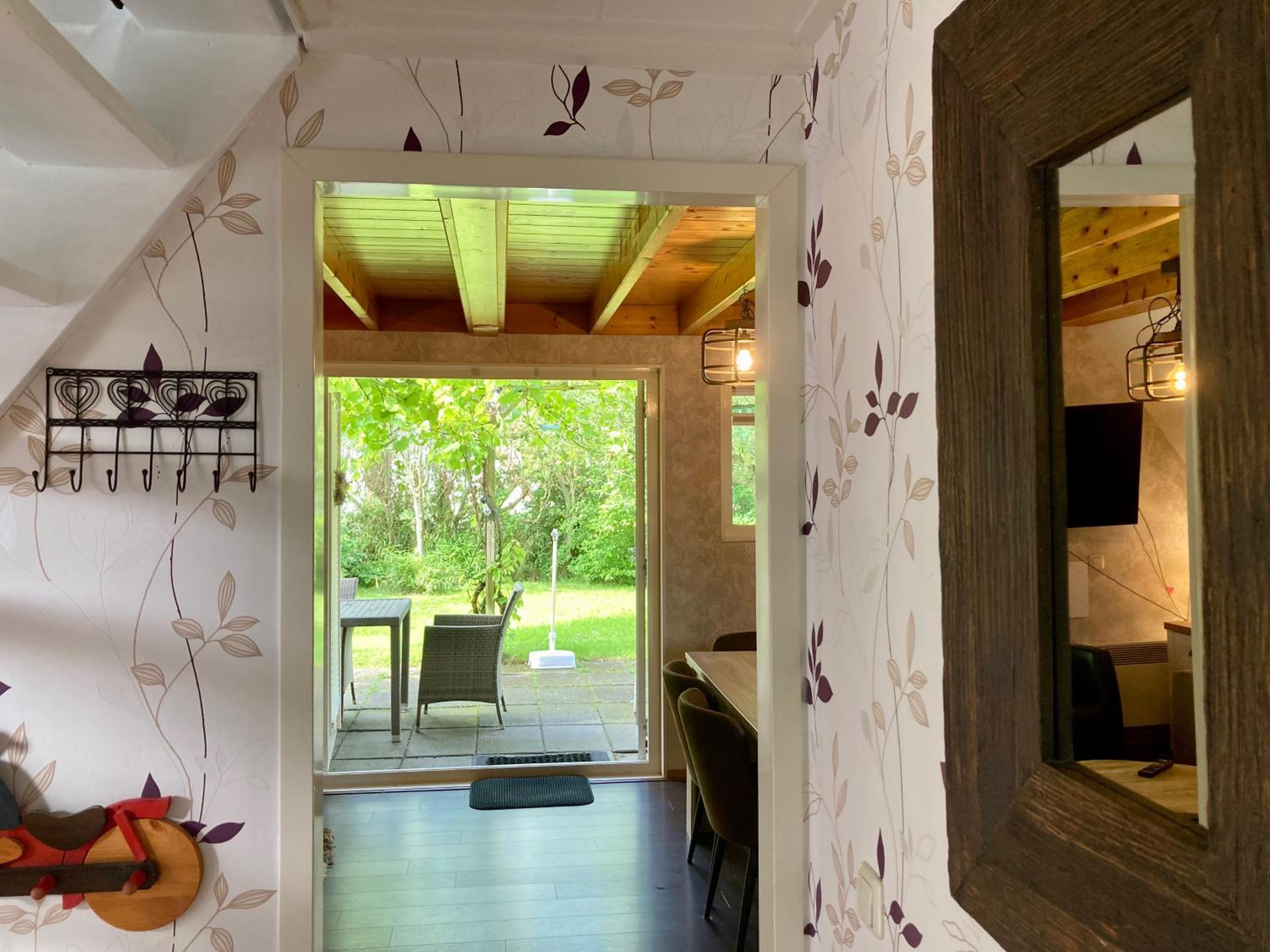 De Druif 6 pers holiday home close to the National Park Lauwersmeer view 5