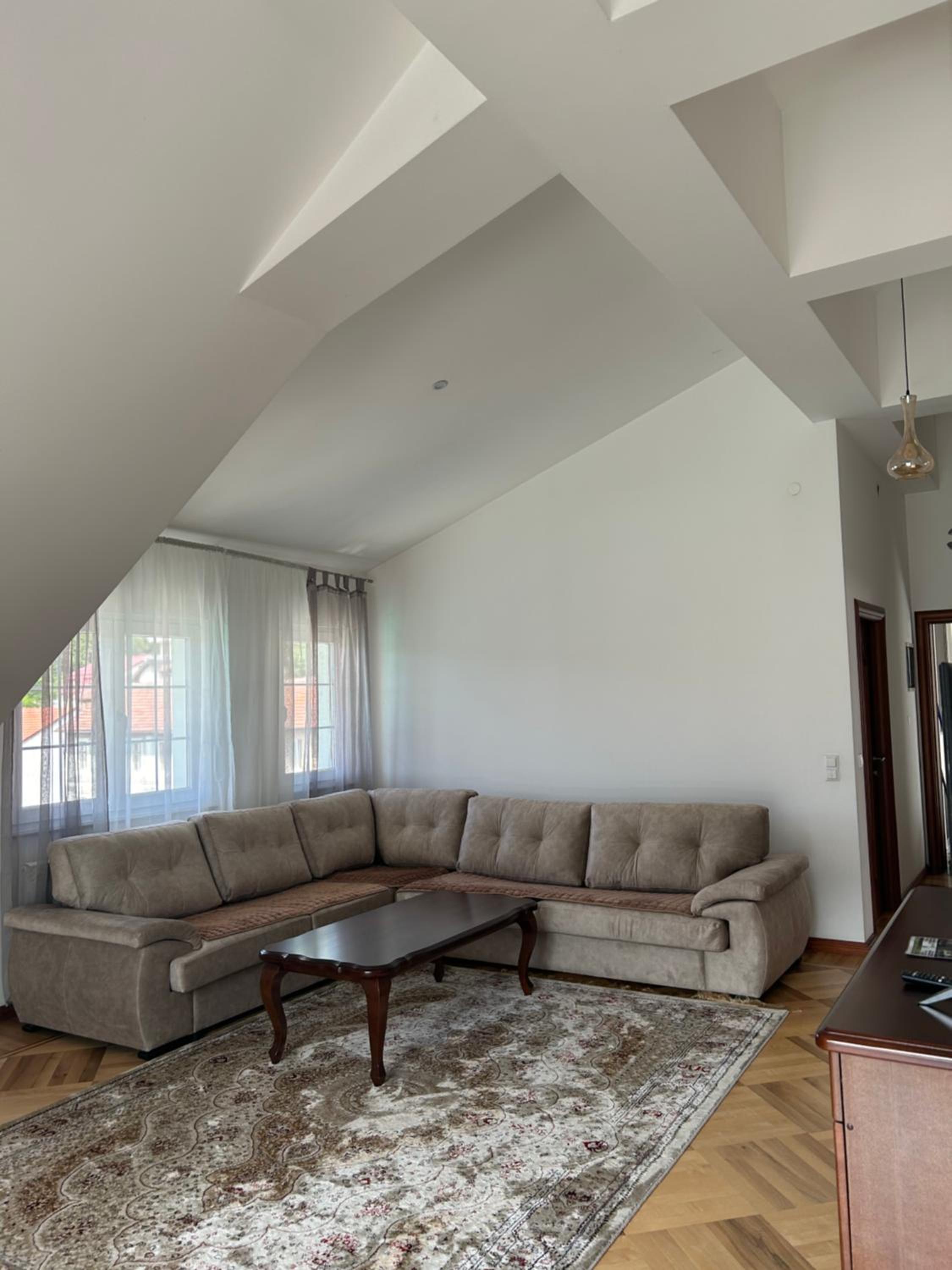 Apartmani prenj 1 i 2 centar view 4