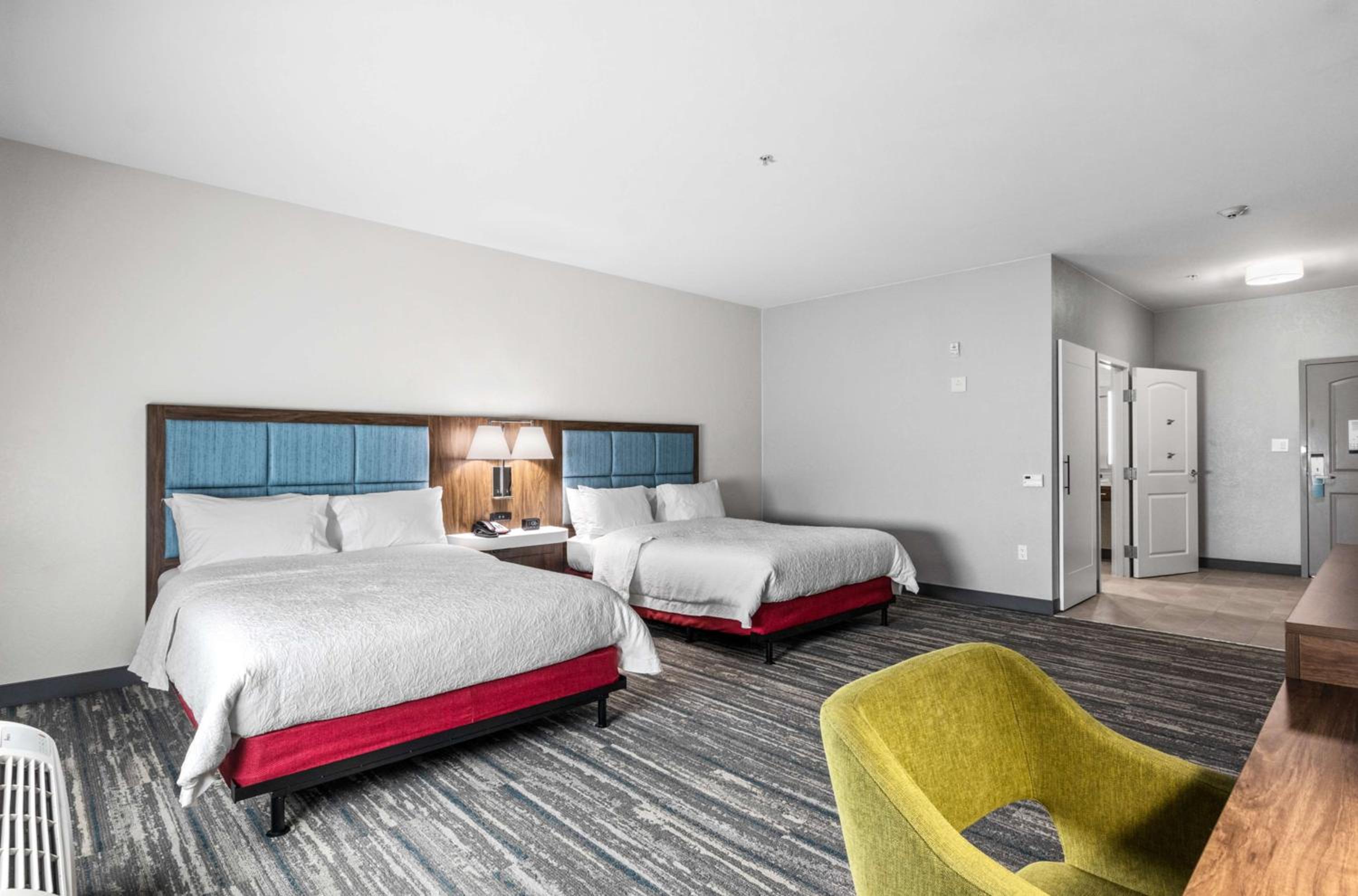 Mount Pleasant Vacations - Hampton Inn  Suites Mount Pleasant - Property Image 4