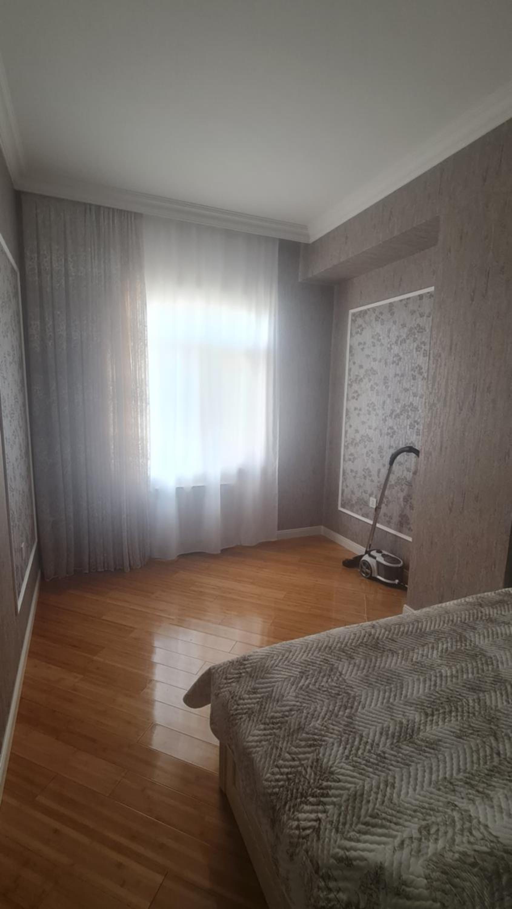 Marble Wall Apartment