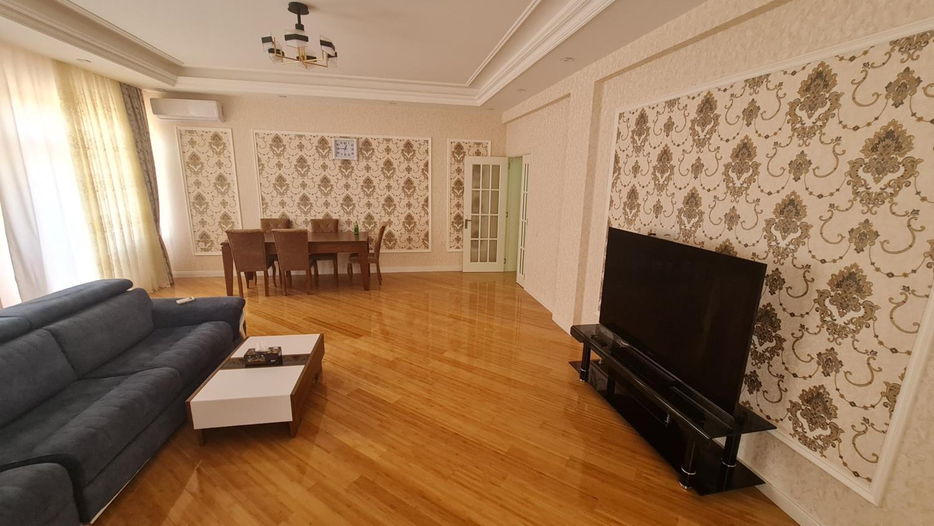 Marble Wall Apartment