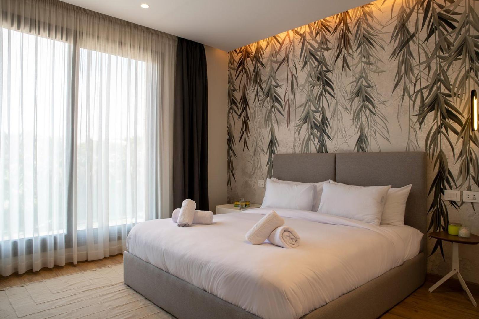 New Cairo, Silver Palm, Catalina