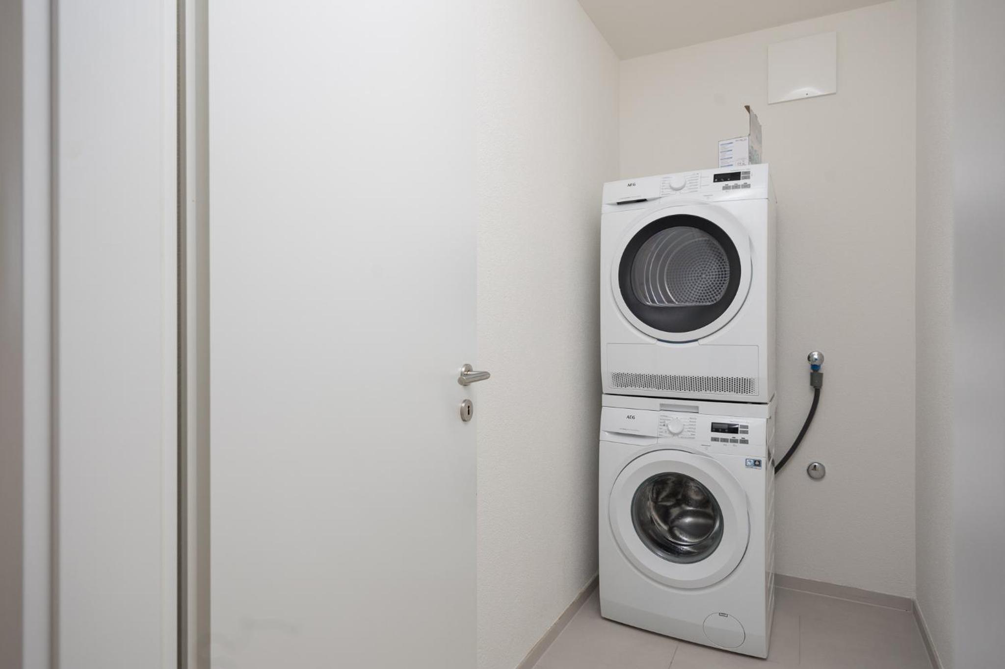 Downtown Dream: 2.5BR with Balcony and Style BA51