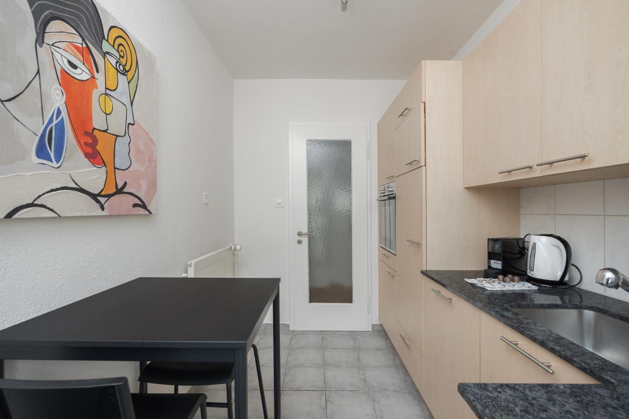 Downtown Dream: 2.5BR with Balcony and Style BA51