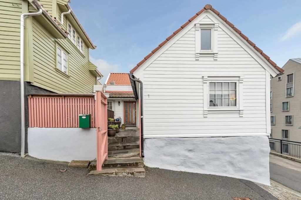 Hotel Historical house in Stavanger City Center - Image 1