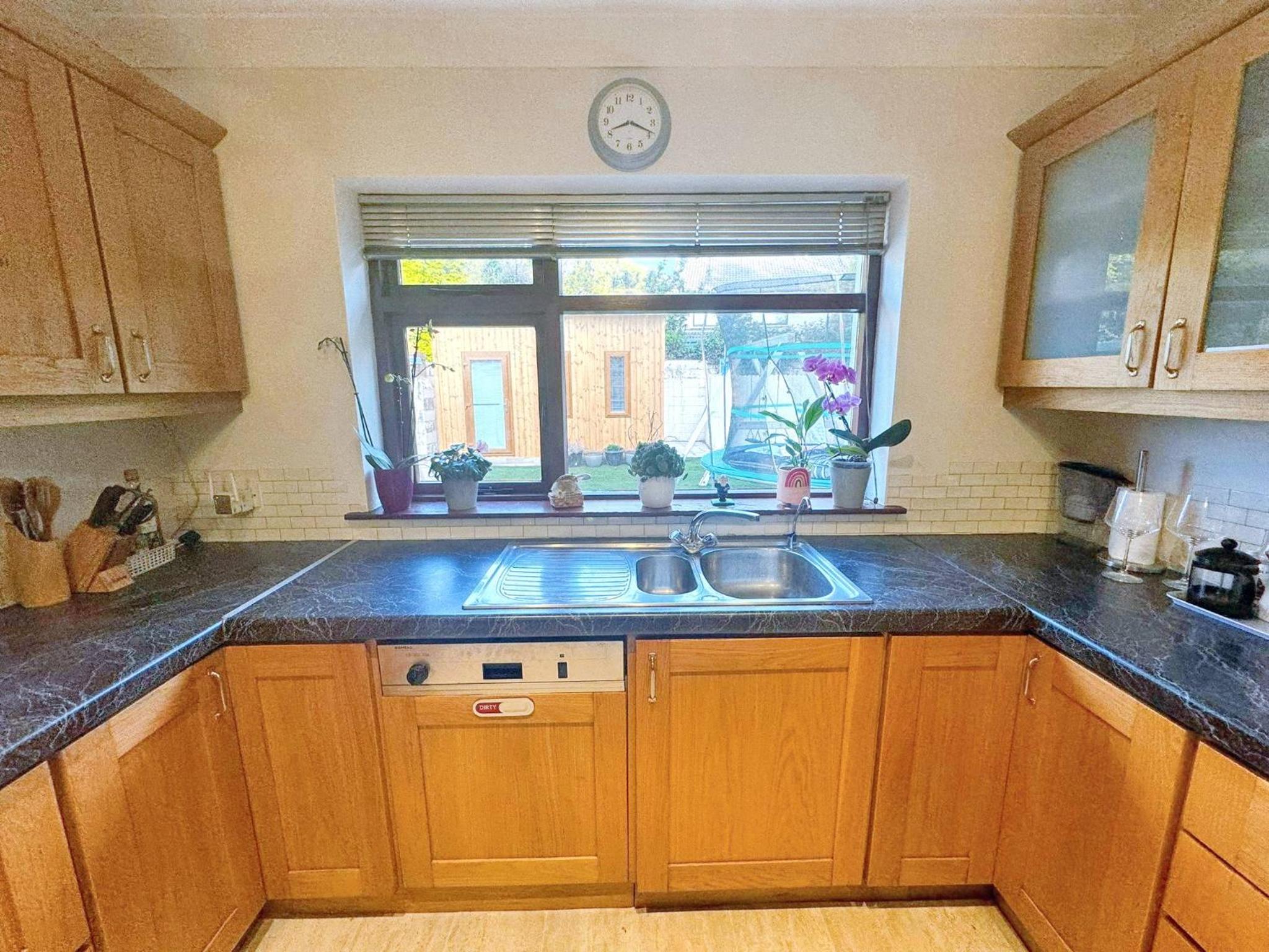 Spacious Family Friendly 4BR Home Near Wexford Town