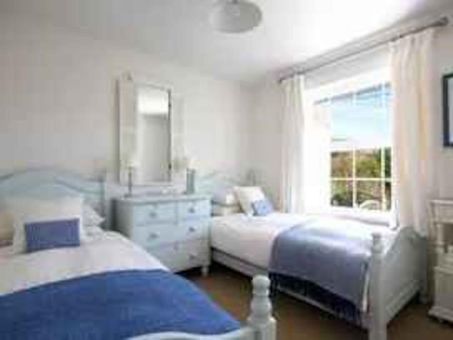 Castaway, Port Isaac Bay Holidays view 3