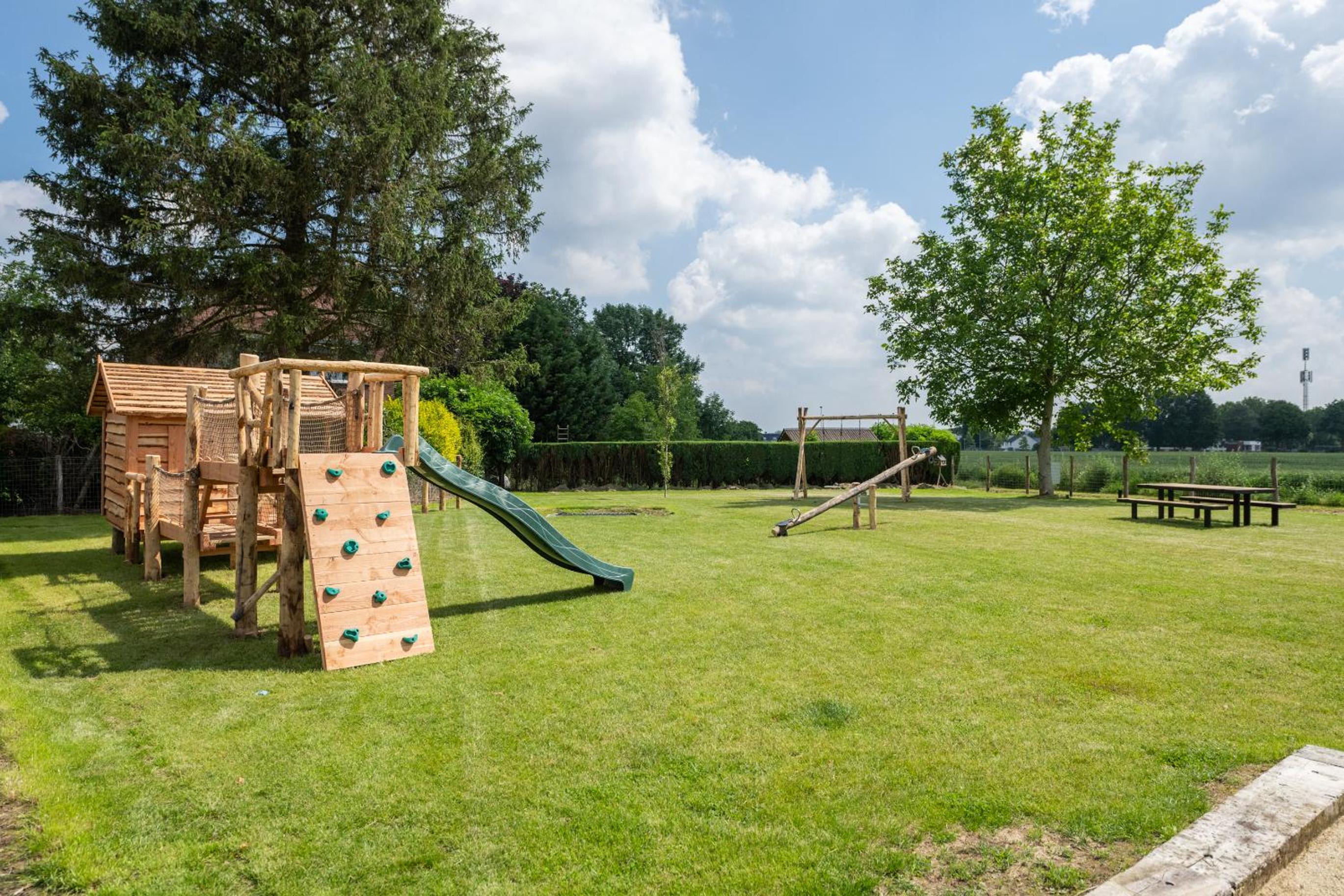 NIEUW De Grenspaal NOORD 6P - 3SLPK 5 min Maastricht - SAUNA - LAADPAAL