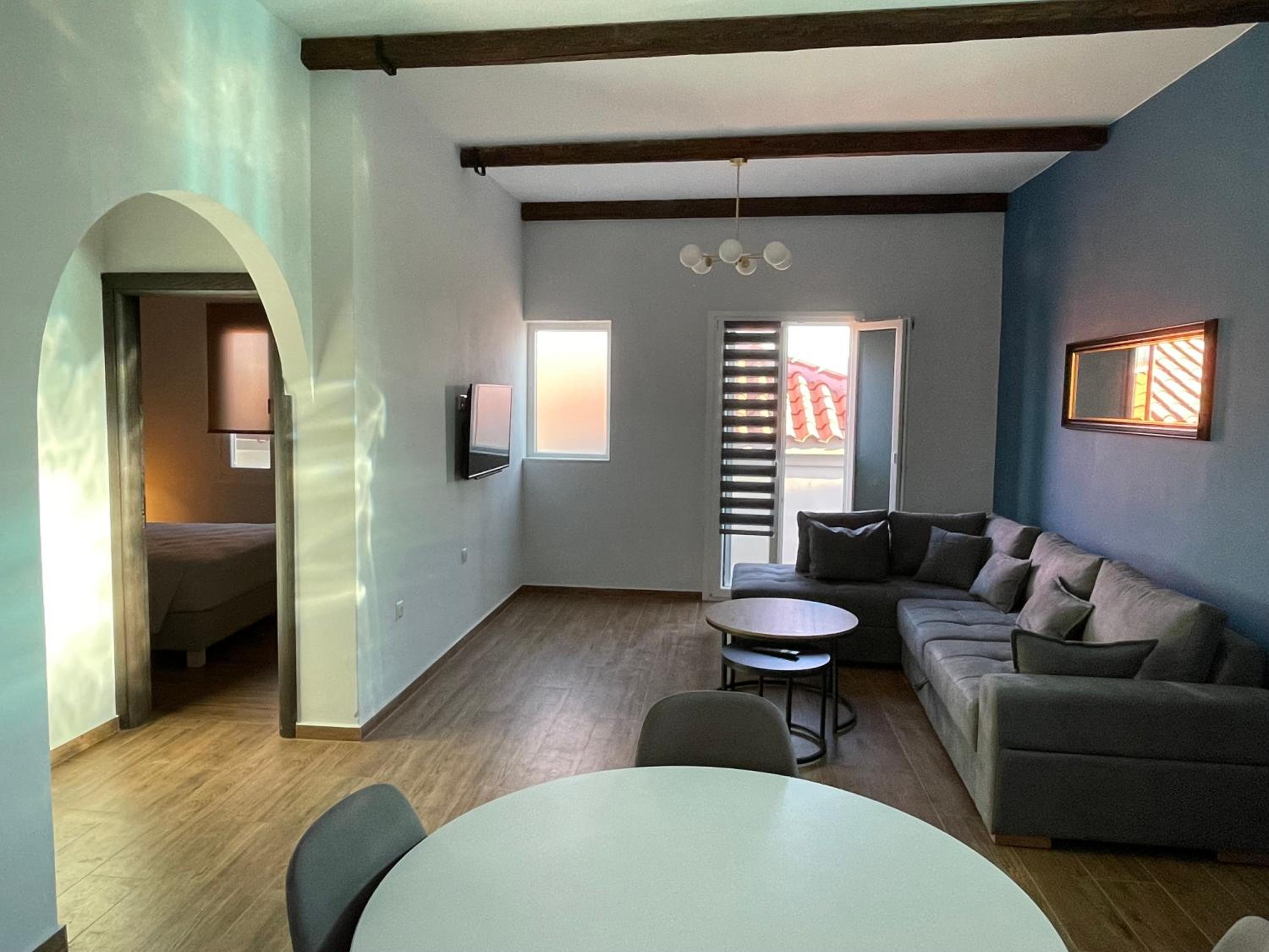 Q Apartments Molyvos