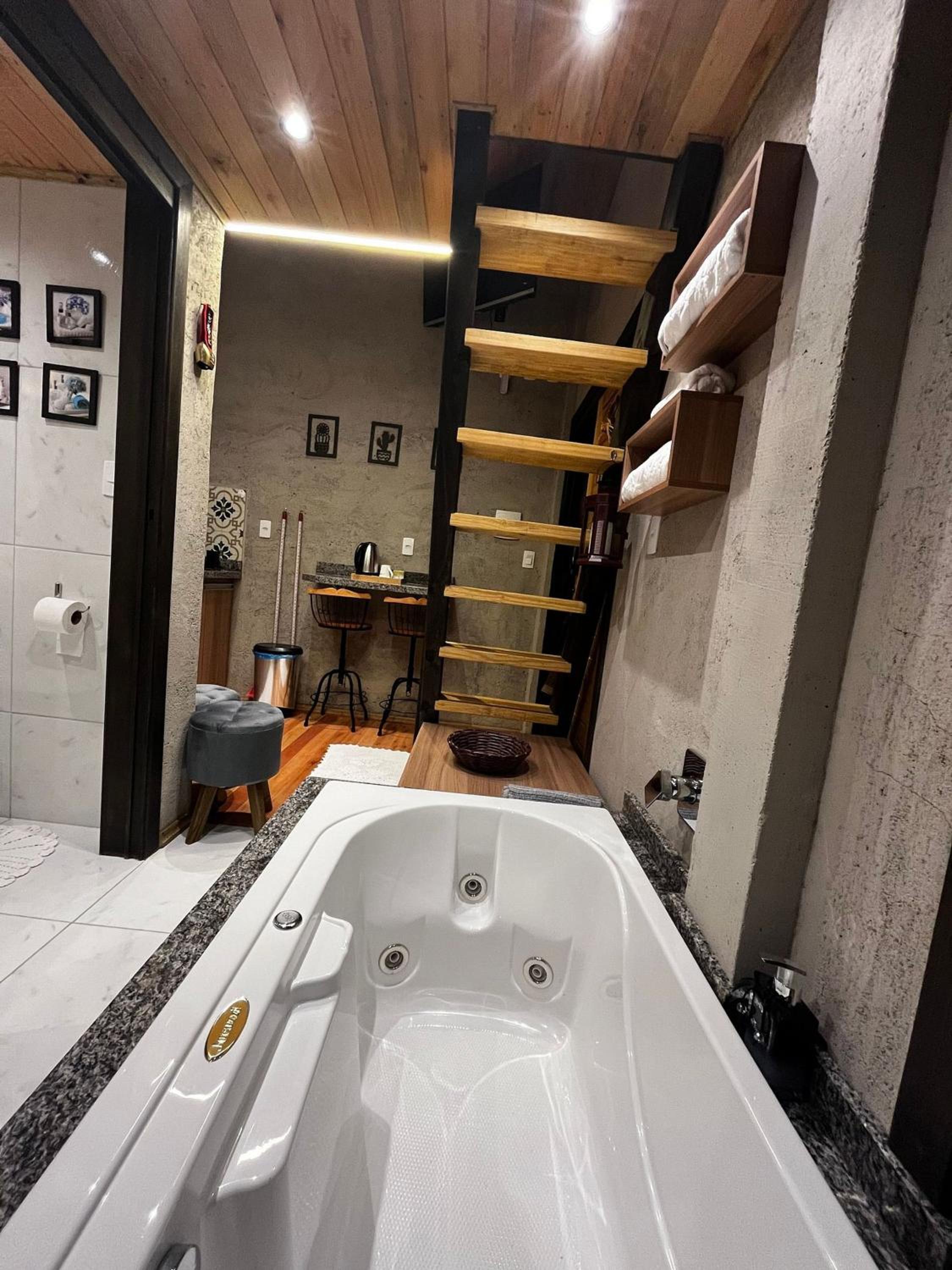 Chalés incríveis com banheira de hidromassagem e vista encantadora