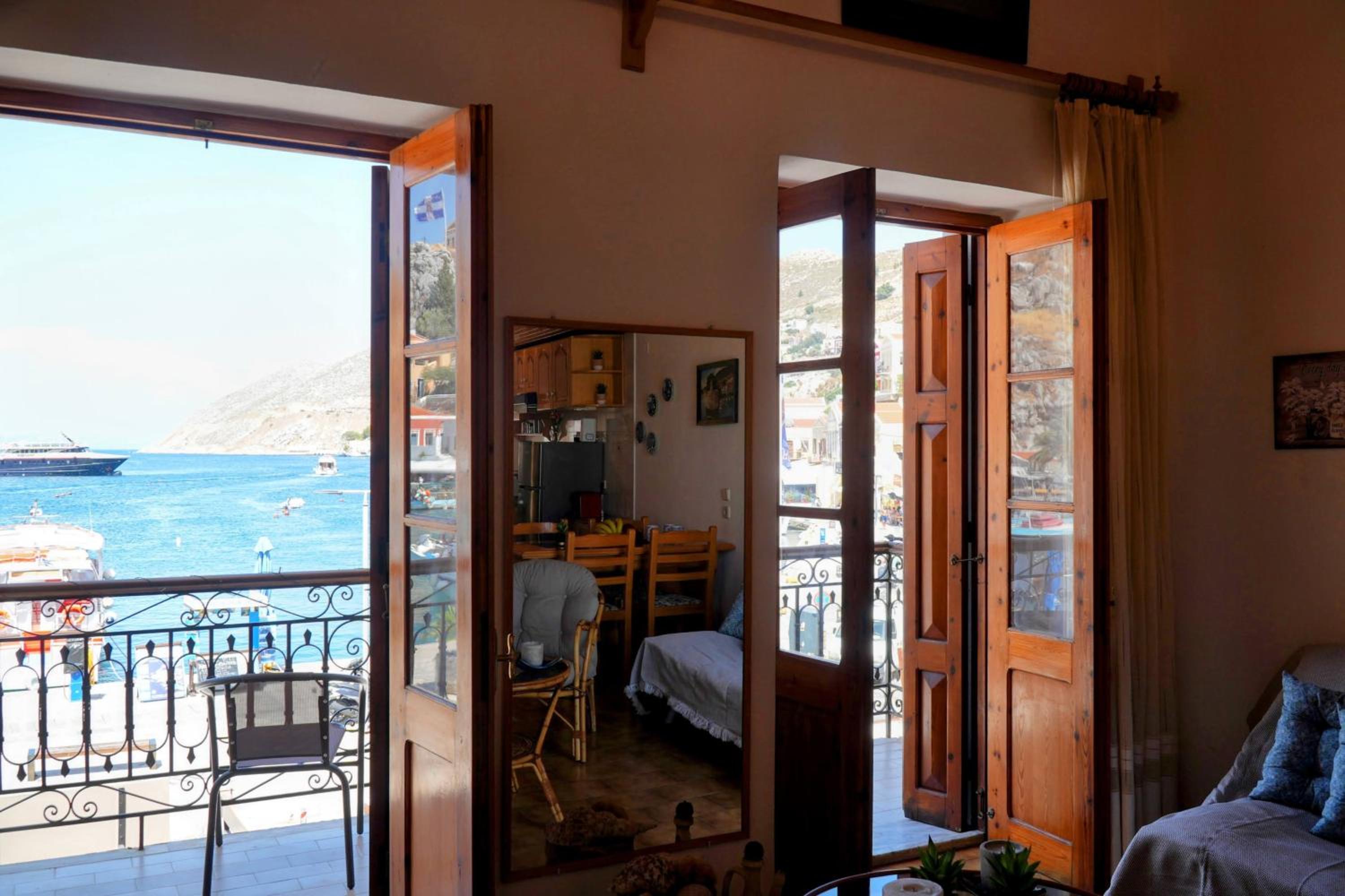 Amorosa House