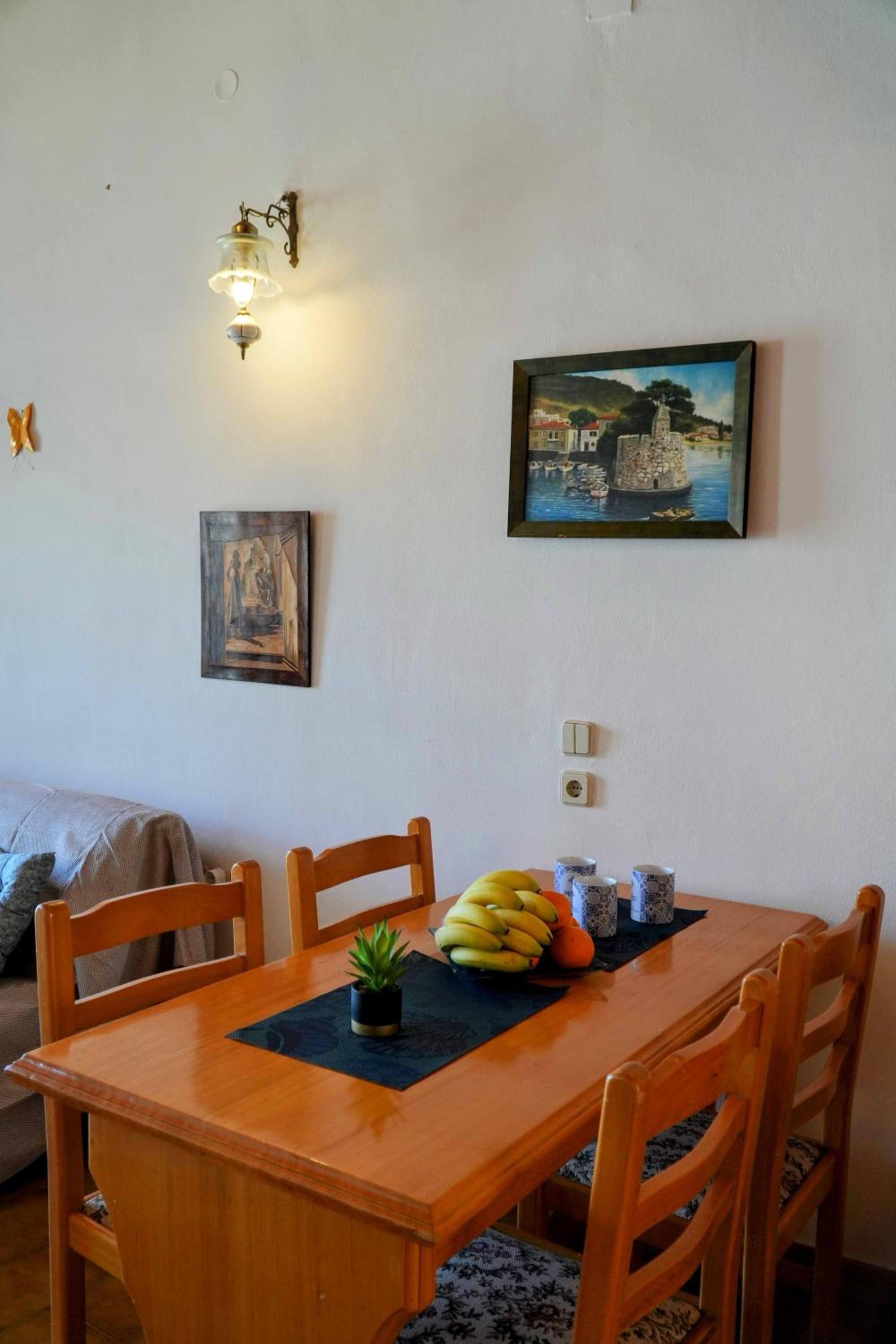 Amorosa House