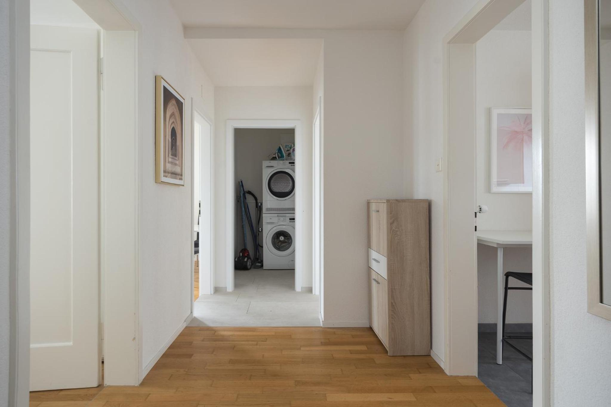Downtown Dream 3,5BR with Balcony and Style BA22