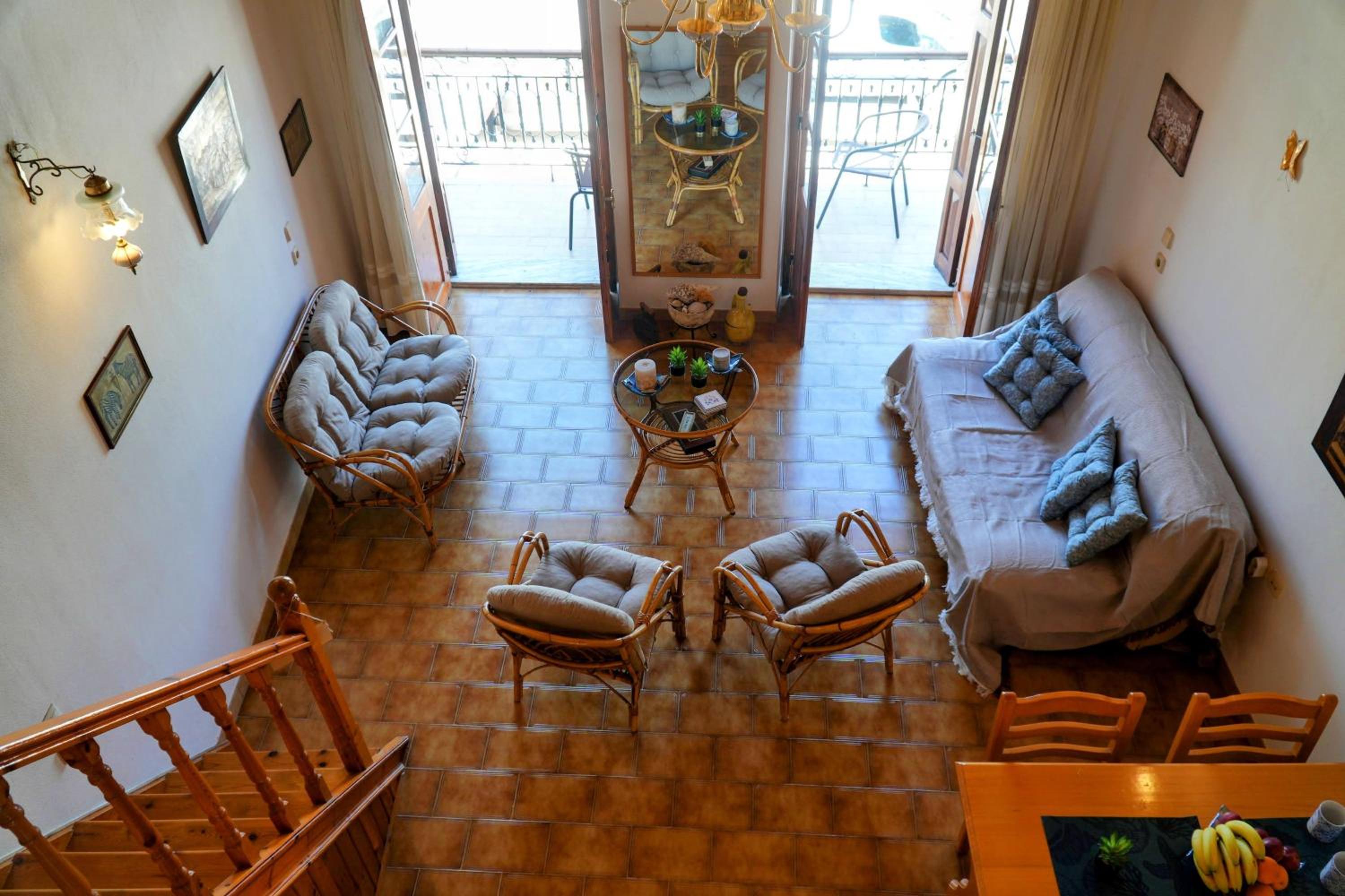 Amorosa House