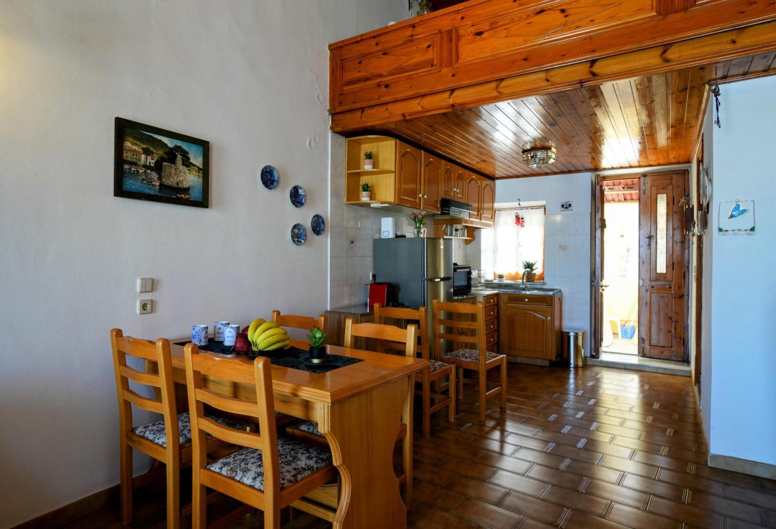 Amorosa House