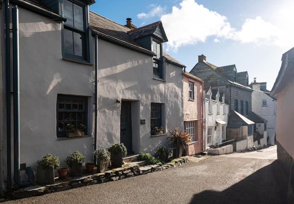 Rosemary Cottage, Port Isaac Bay Holidays view 2