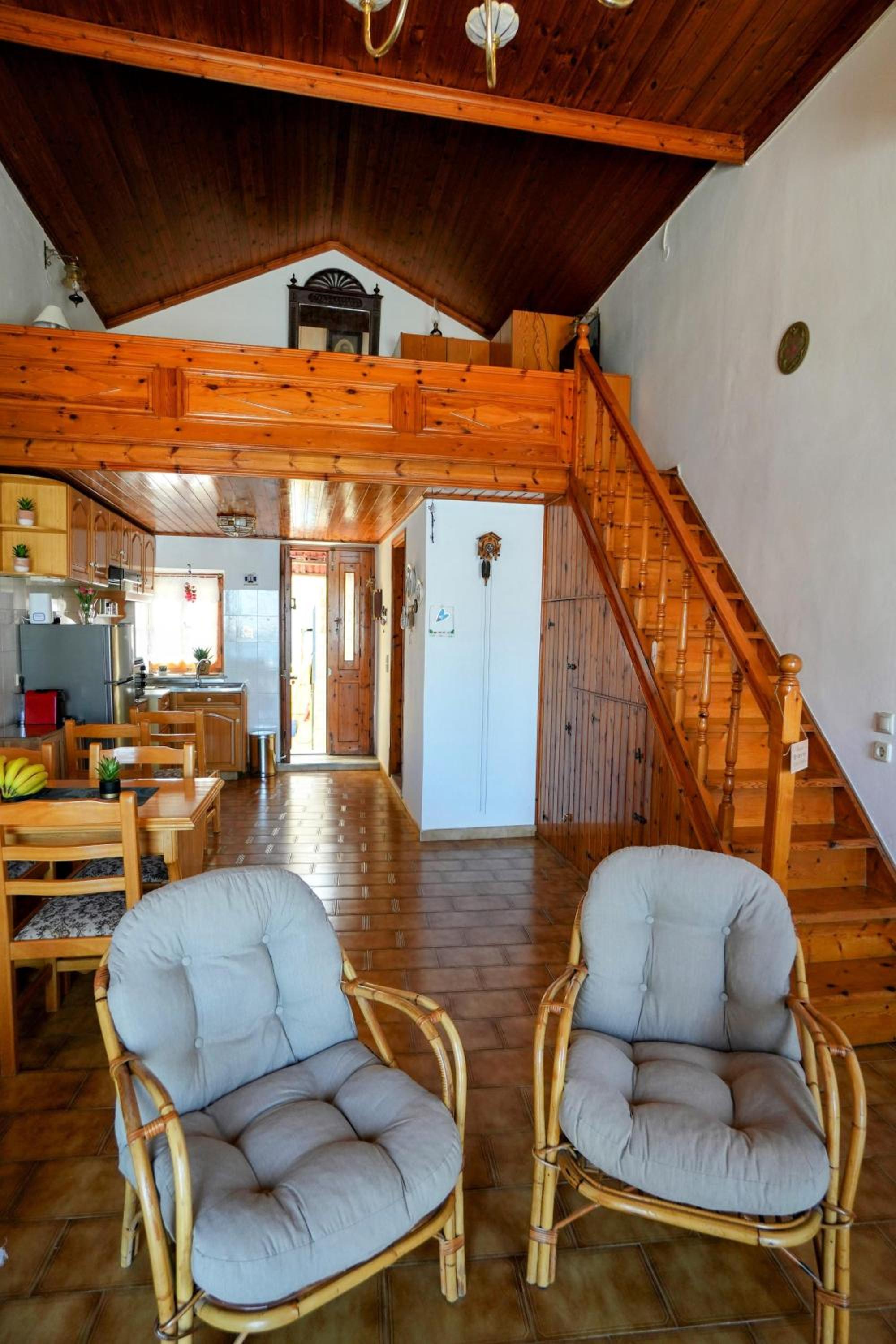 Amorosa House
