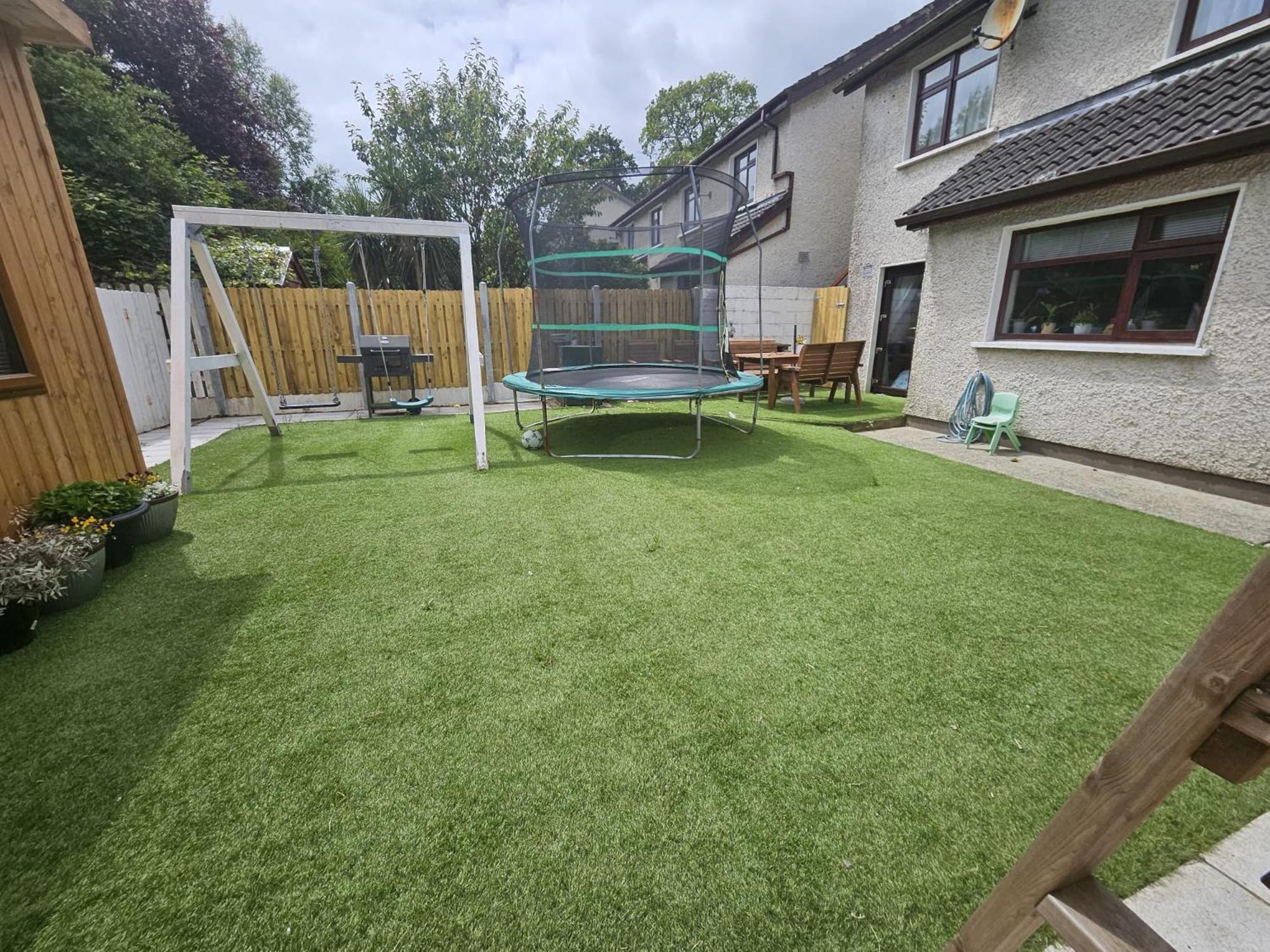 Spacious Family Friendly 4BR Home Near Wexford Town