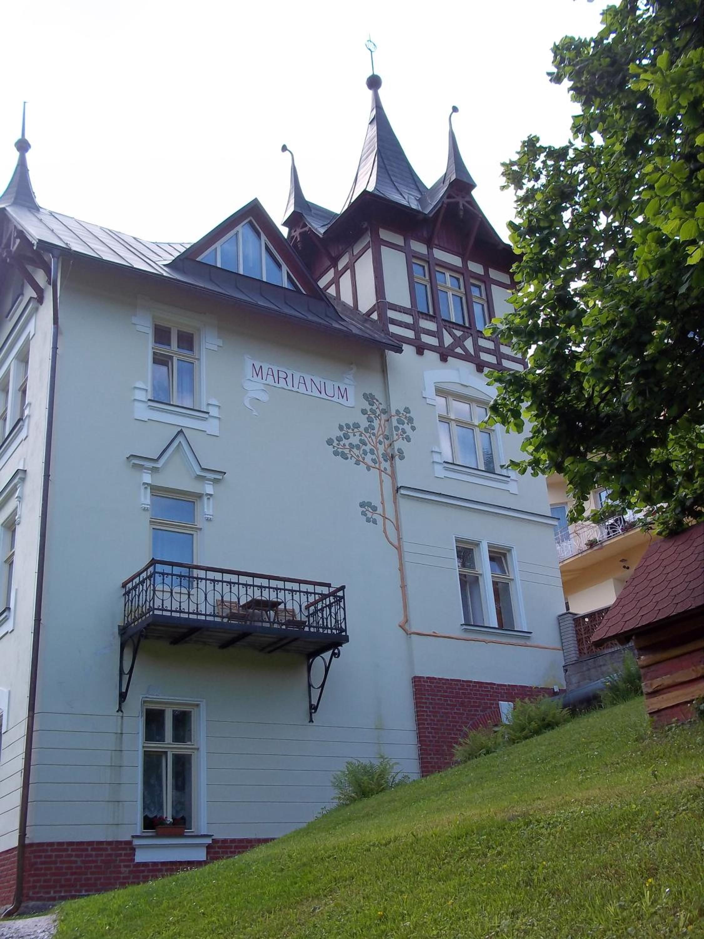 Marianum JL,s.r.o.