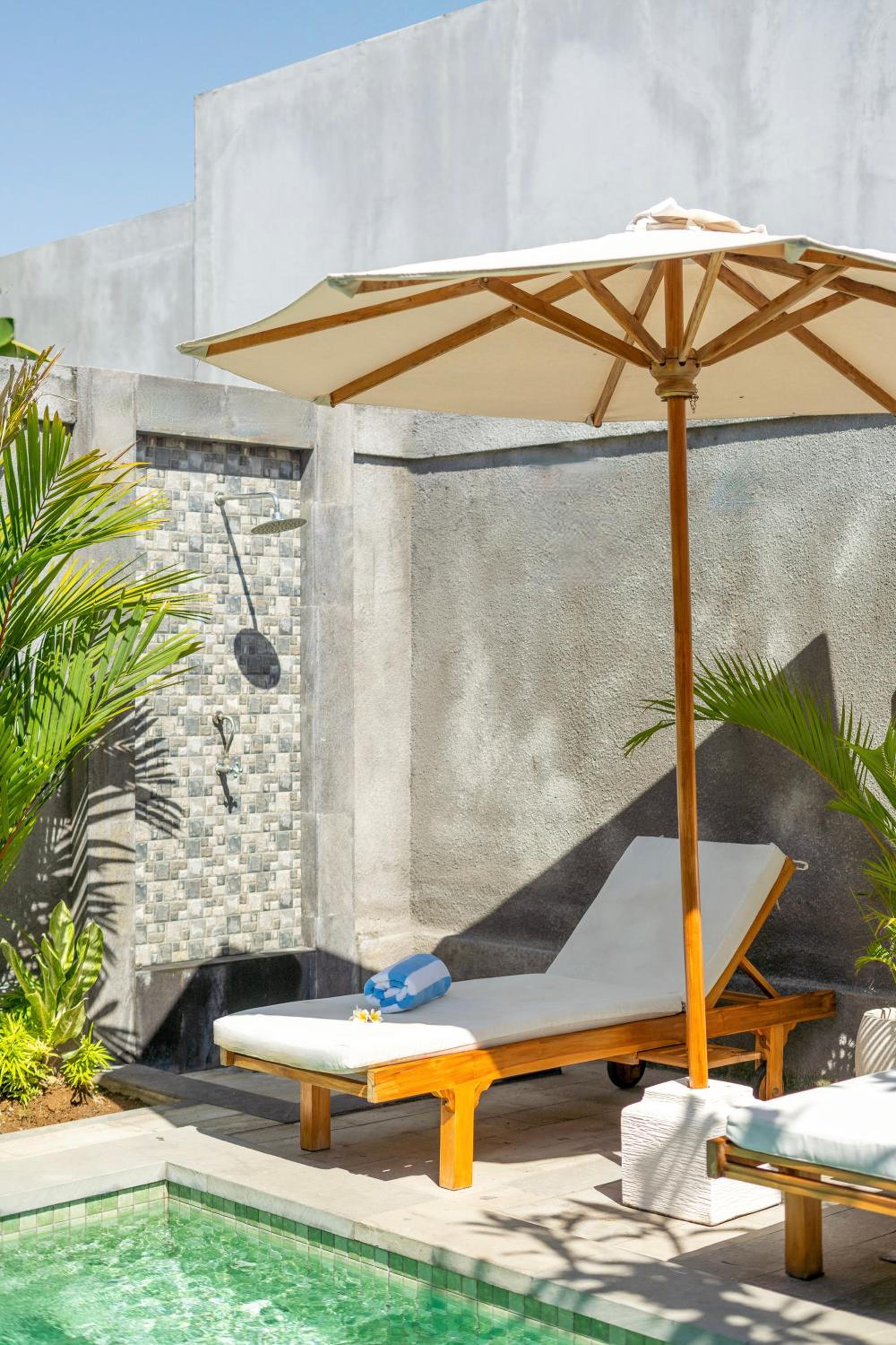Ami villa in the heart of Canggu — recepcion & lobby