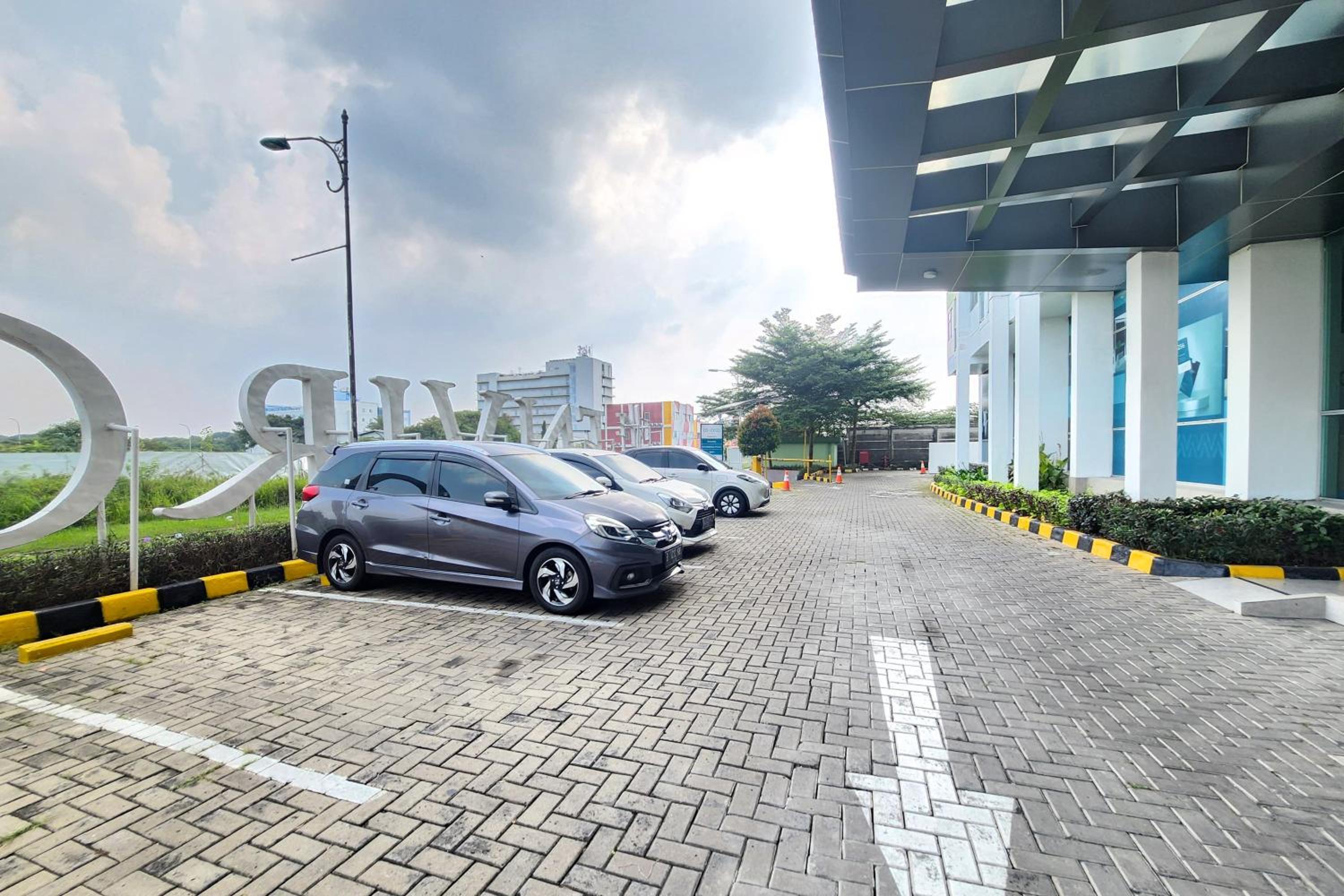 RedLiving Apartemen Enviro Cikarang - Stars Rooms view 2