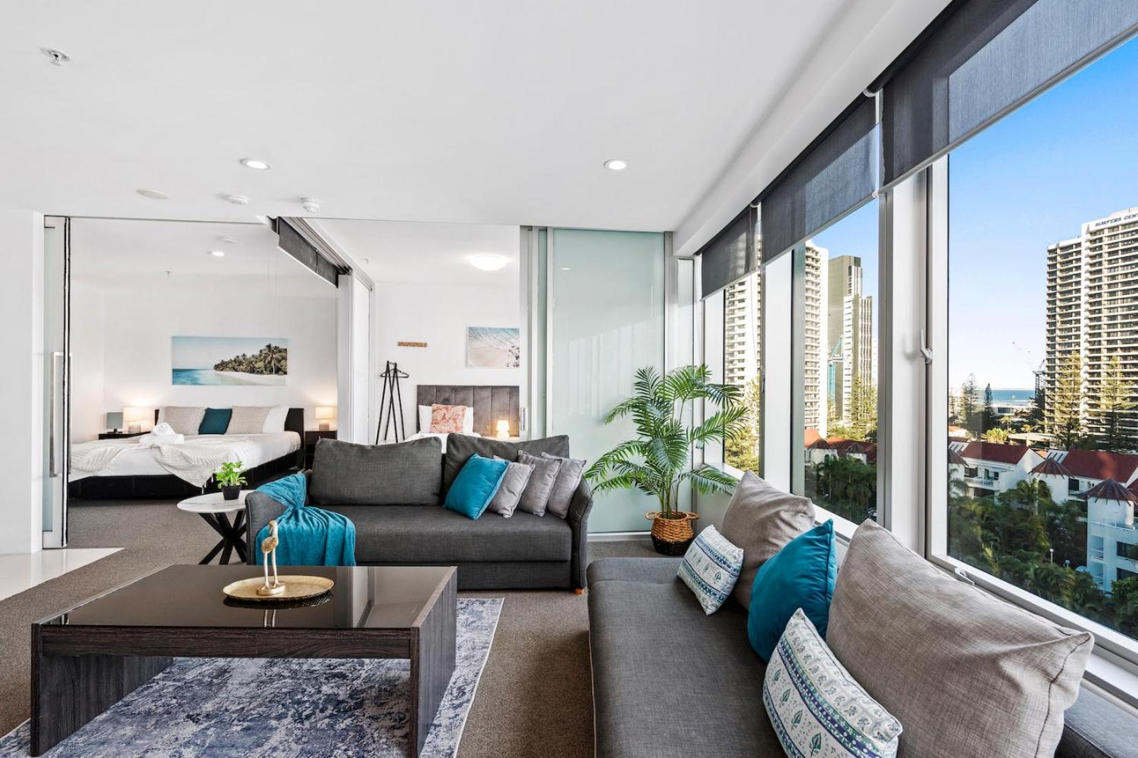 Central Surfers Paradise Family Retreat