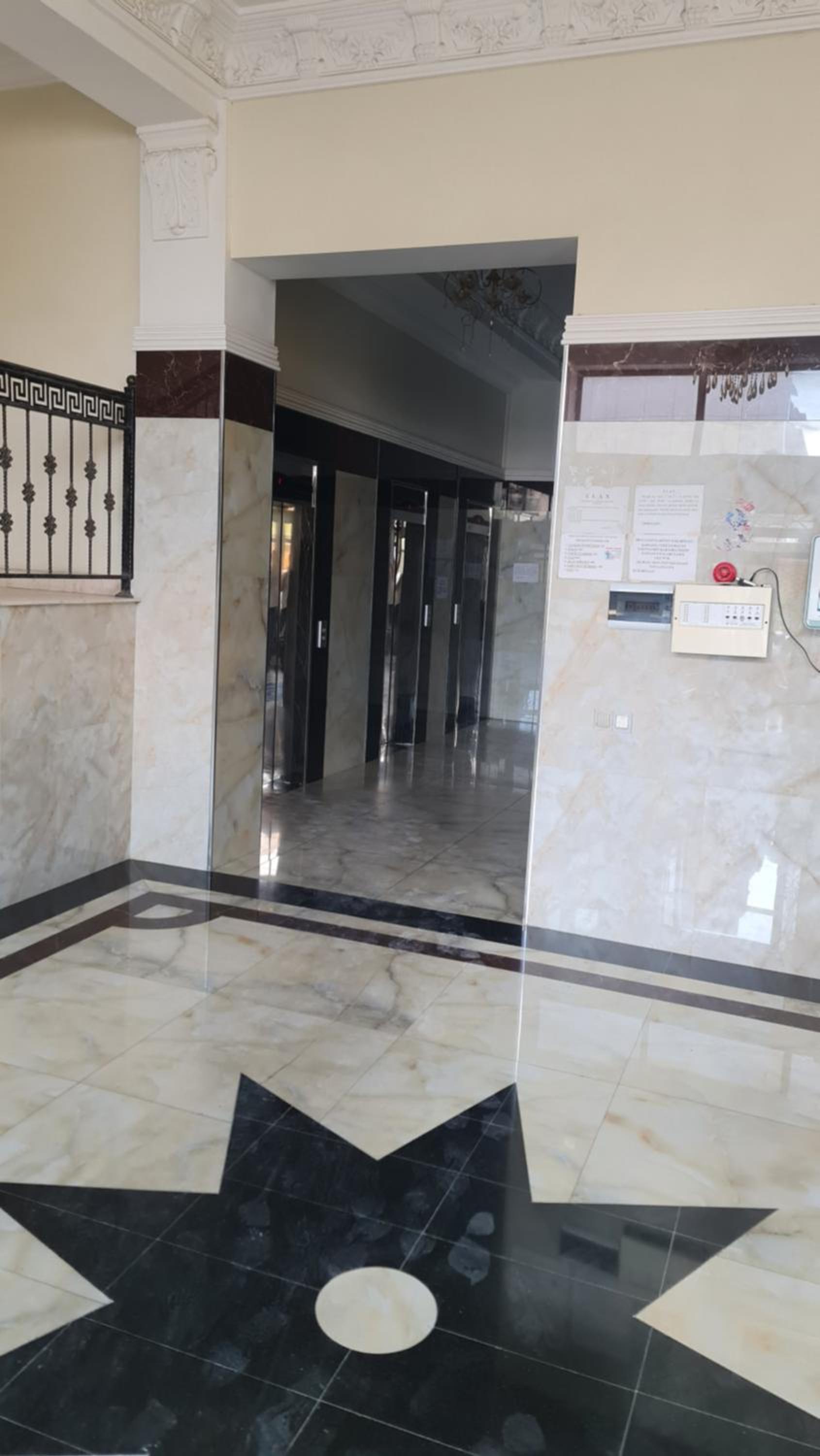 Marble Wall Apartment