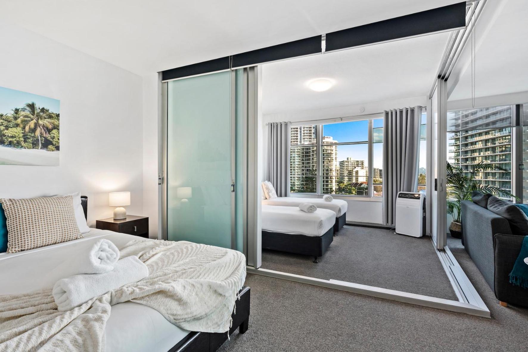 Central Surfers Paradise Family Retreat
