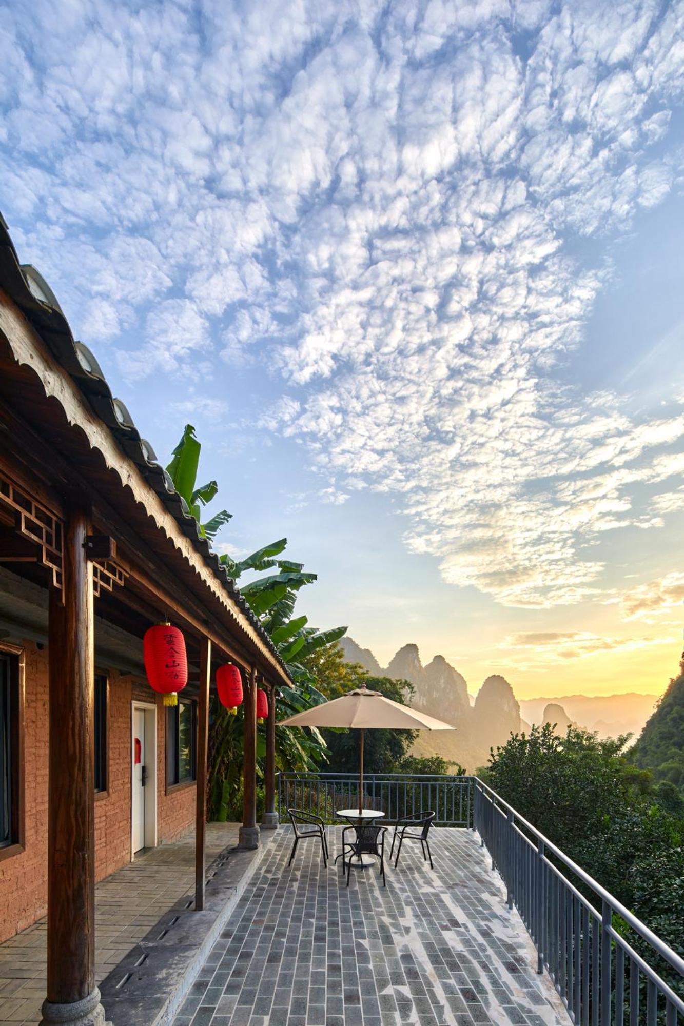 Yangshuo Yunshe Mountain Guesthouse