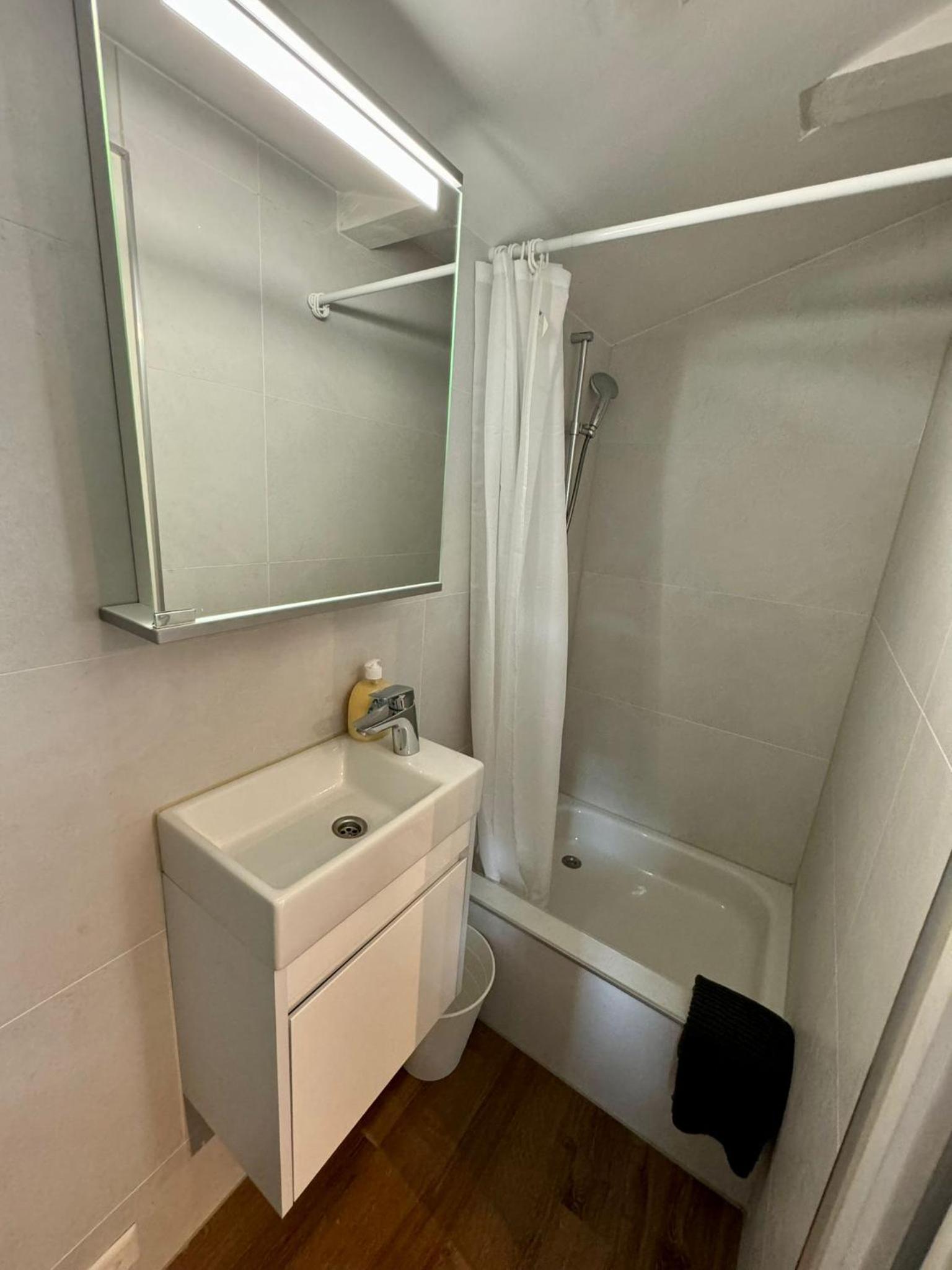 Chalet Studio Apartment with Aircon