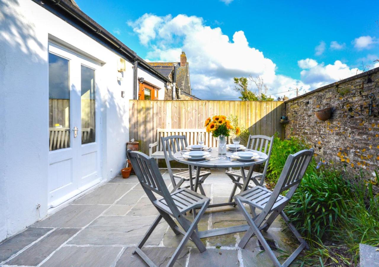 2 Bed in Little Petherick oc-p00644