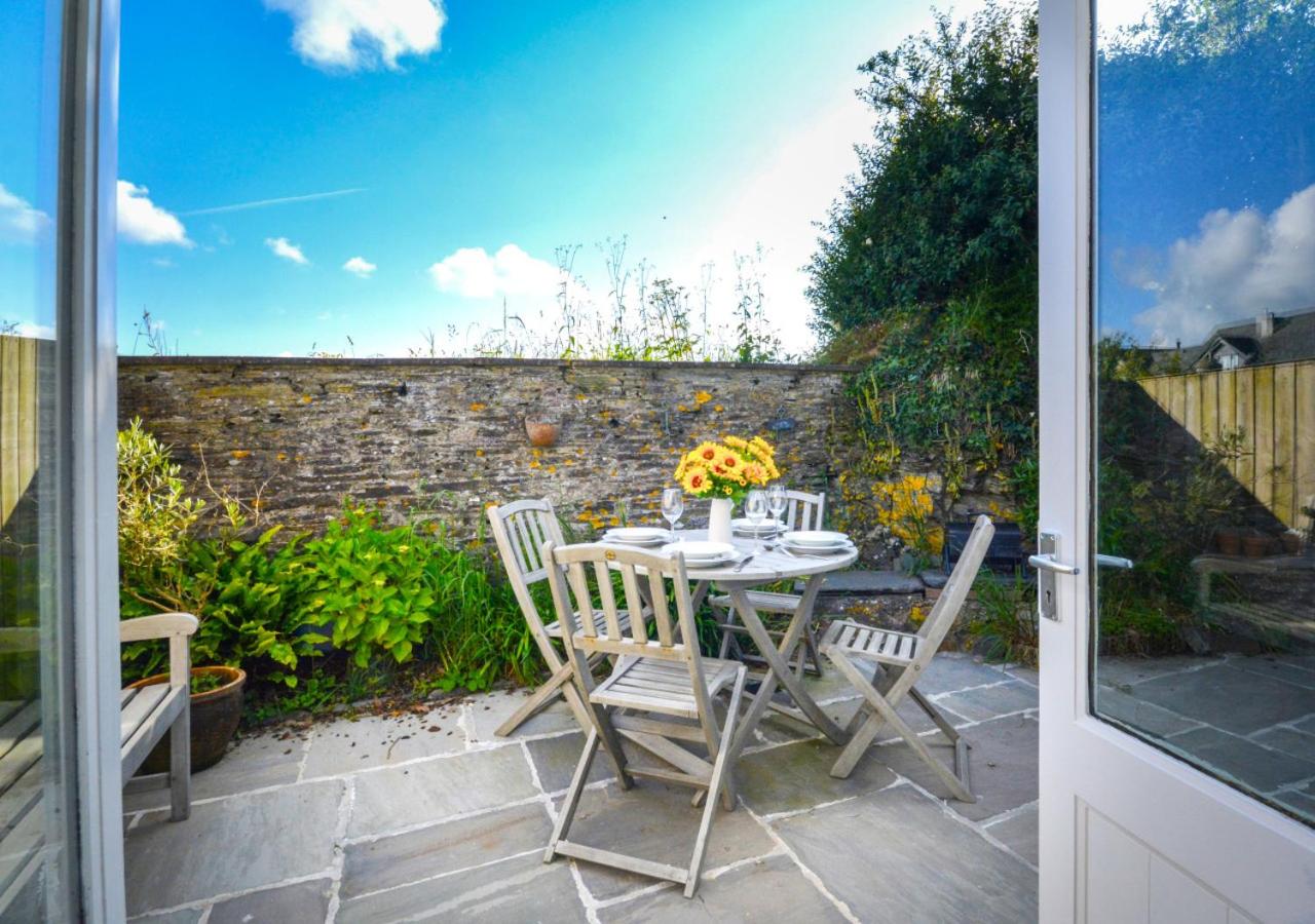 2 Bed in Little Petherick oc-p00644