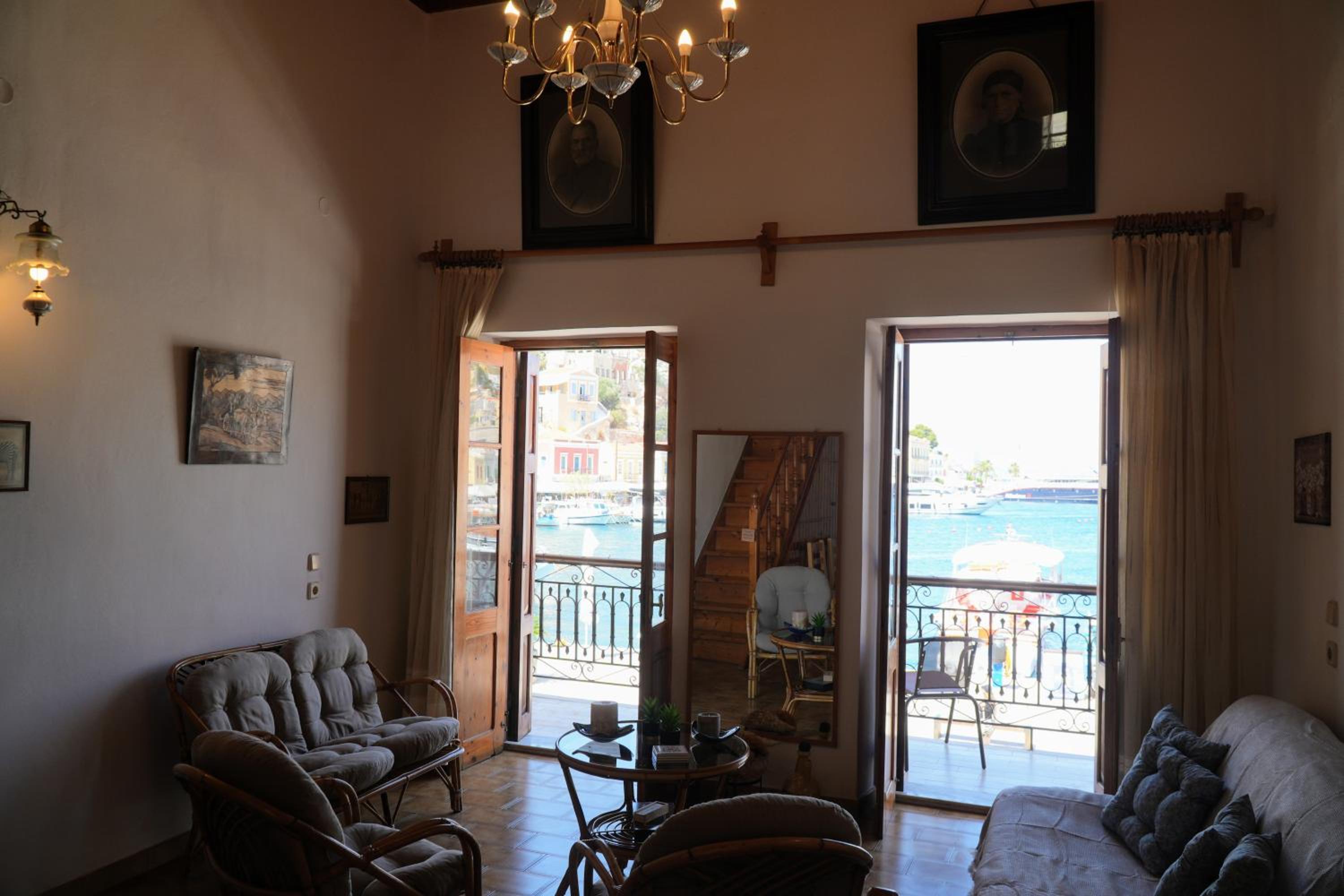 Amorosa House